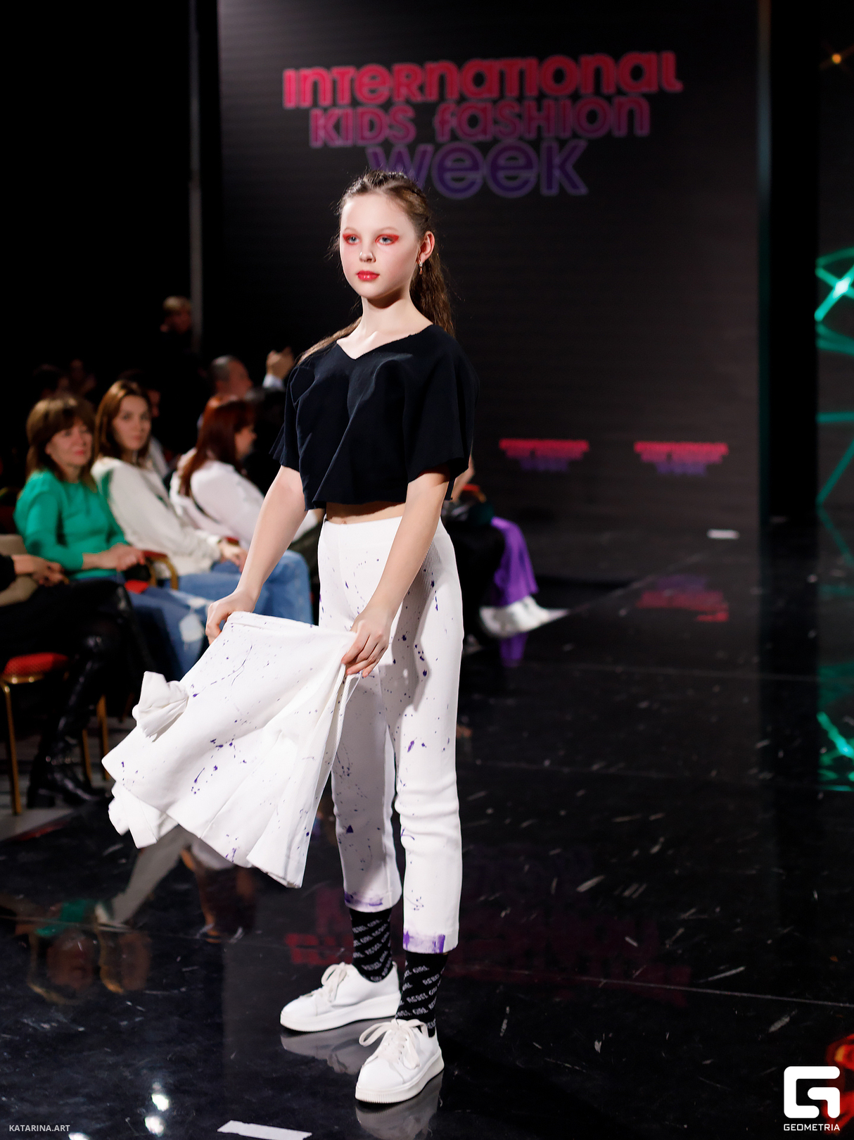 ШКОЛА КУТЮРЬЕ НА INTERNATIONAL KIDS FASHION WEEK 22