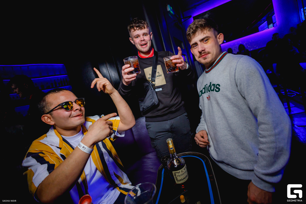 Friday Dream at M1 Lounge 25