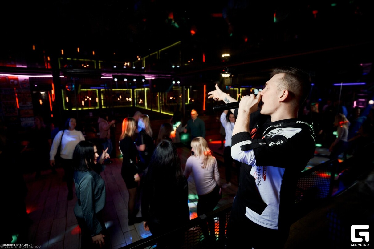 ВЕЧЕРИНКА В БАРЕ "ЦЕХ" 7