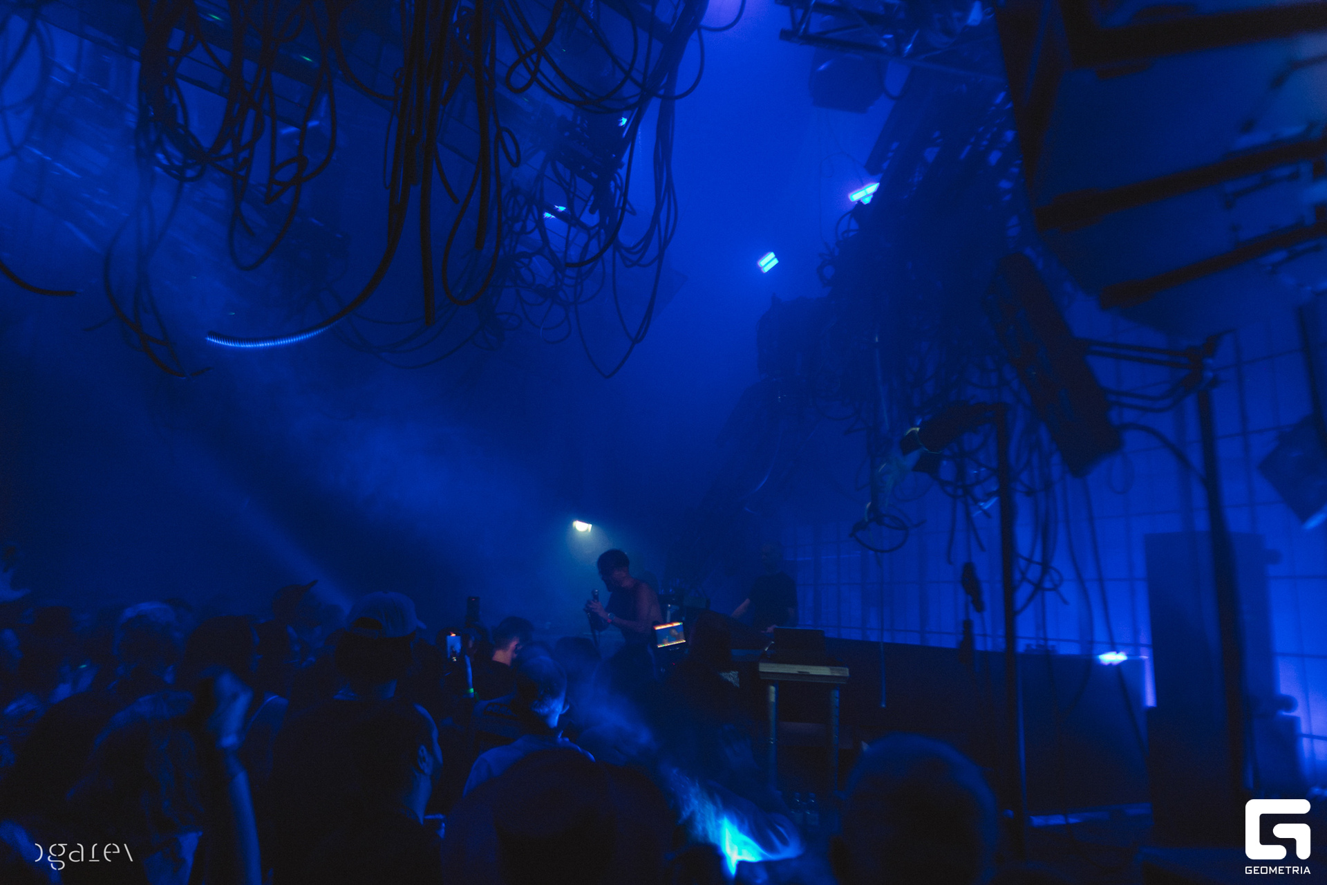 OUTLINE 2024-427-204.jpg