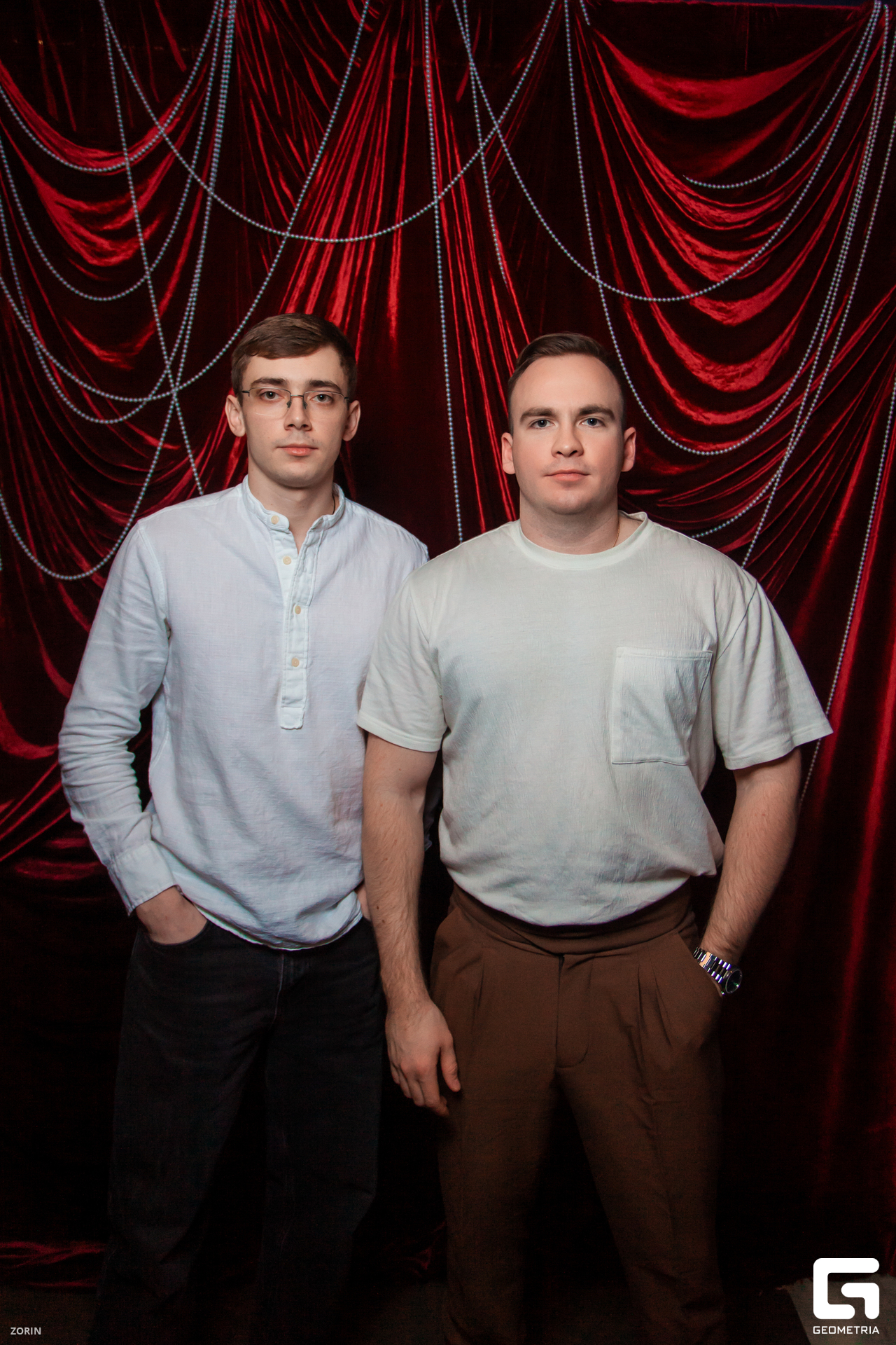 153-00-12-42-01-01-25- Zorin.jpg