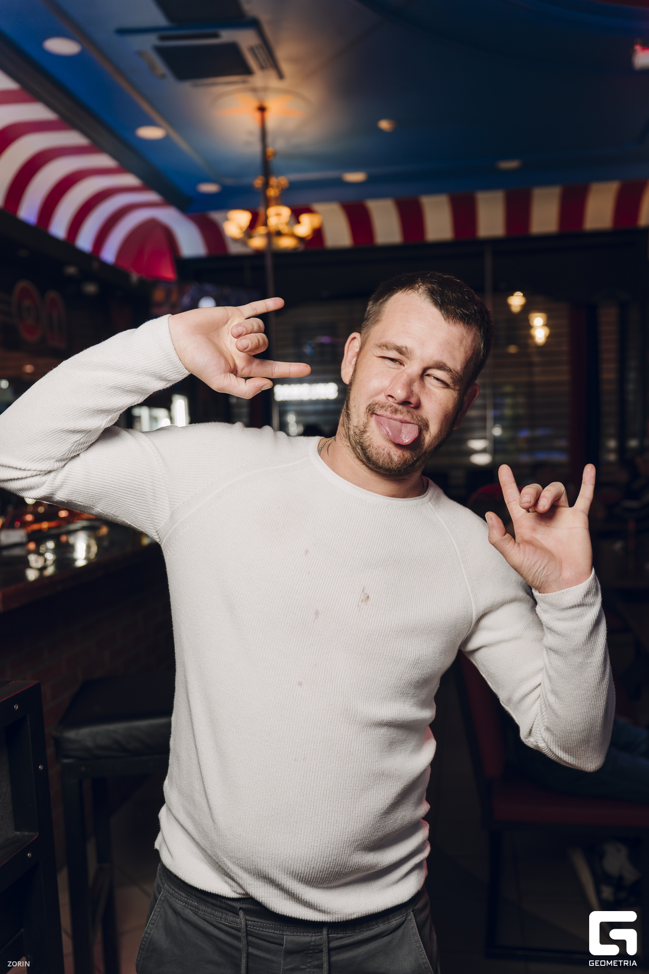 033_00-58-59 _11-10-25_Zorin.jpg