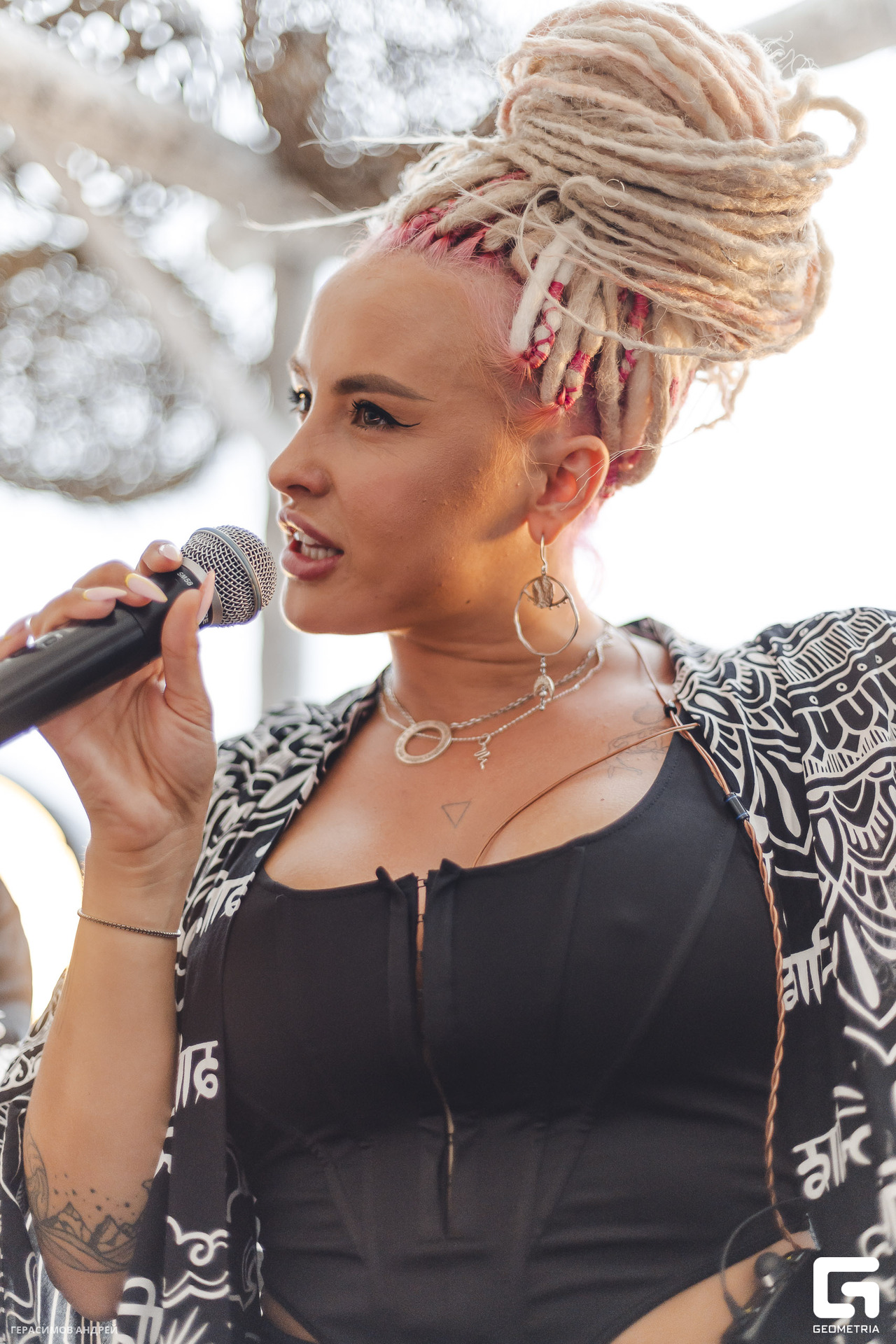 045 Sowulo motion 6. 07.jpg