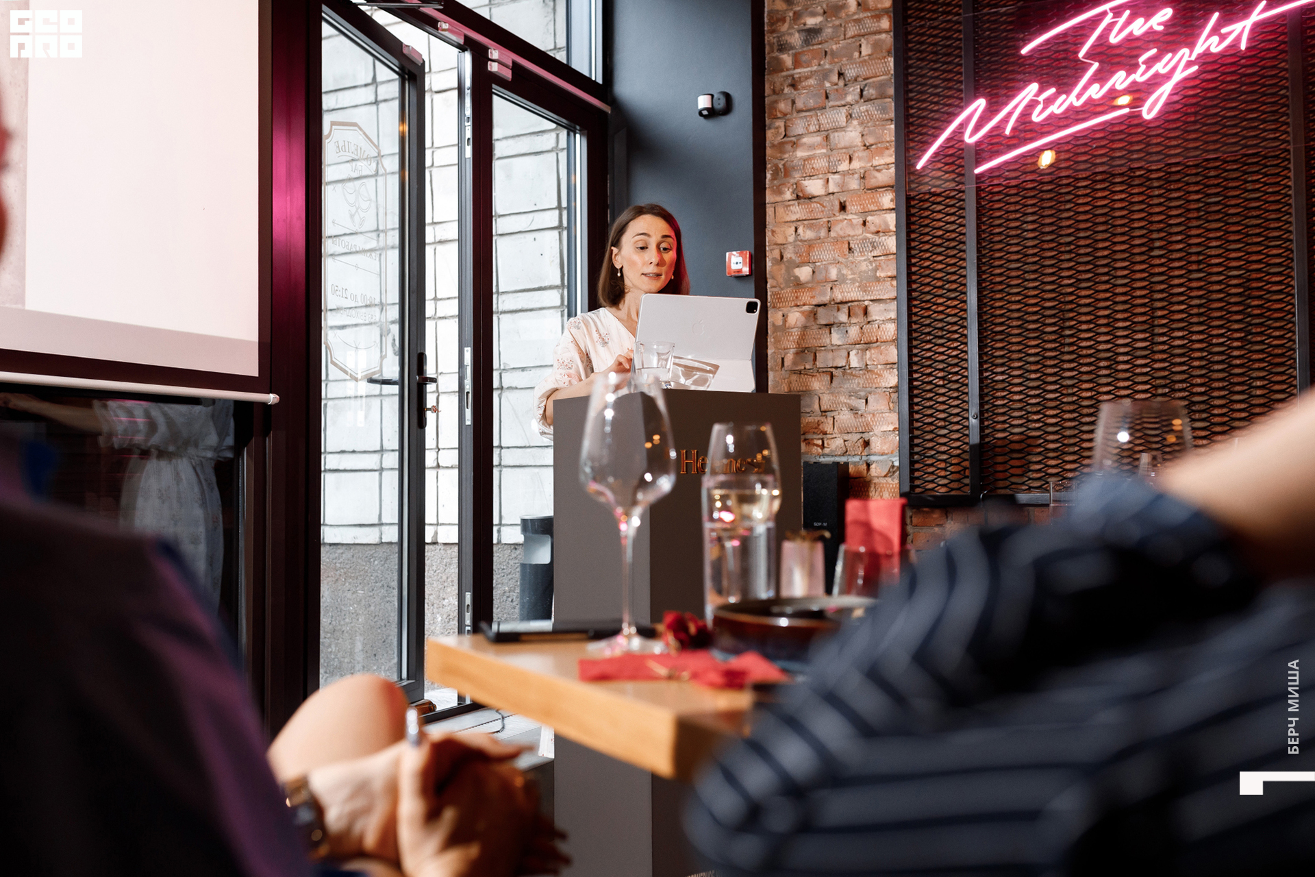 @misha.byorch 0055.jpg