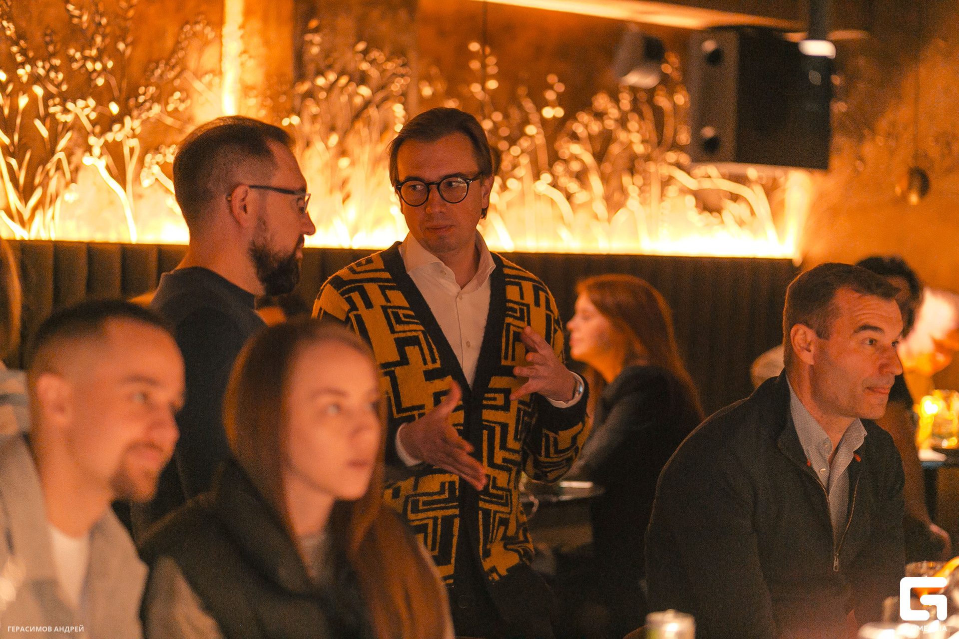 064 Bloom 12. 01.jpg