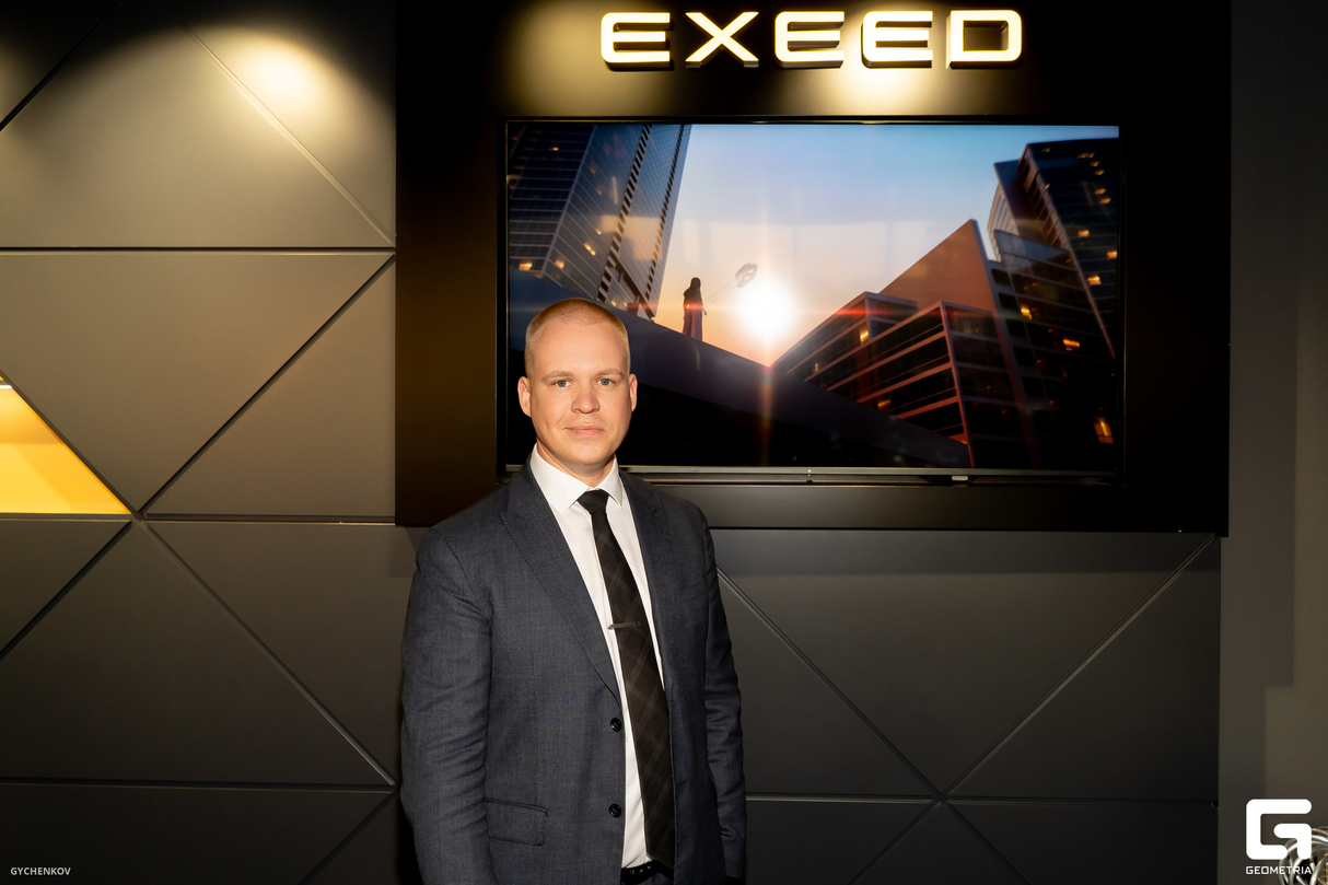Закрытая презентация гибридного EXEED EXLANTIX ET 15