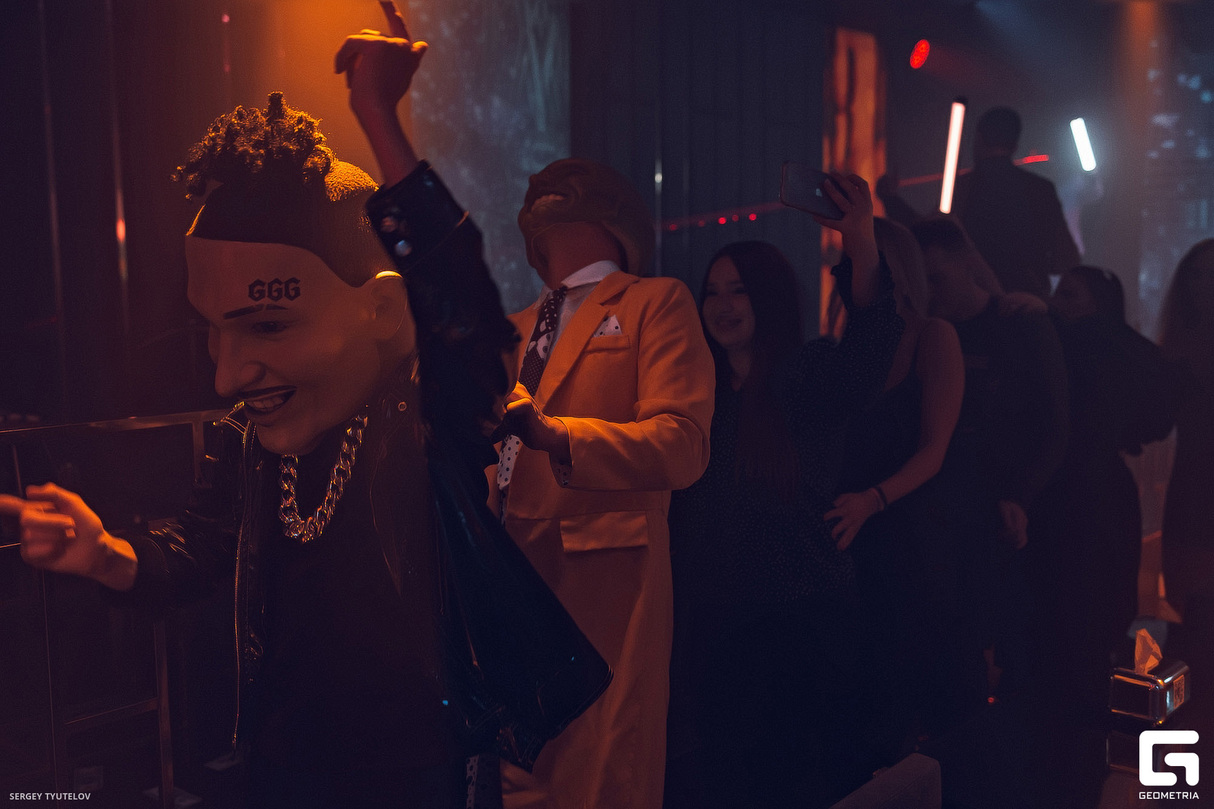 Saturday Party 19