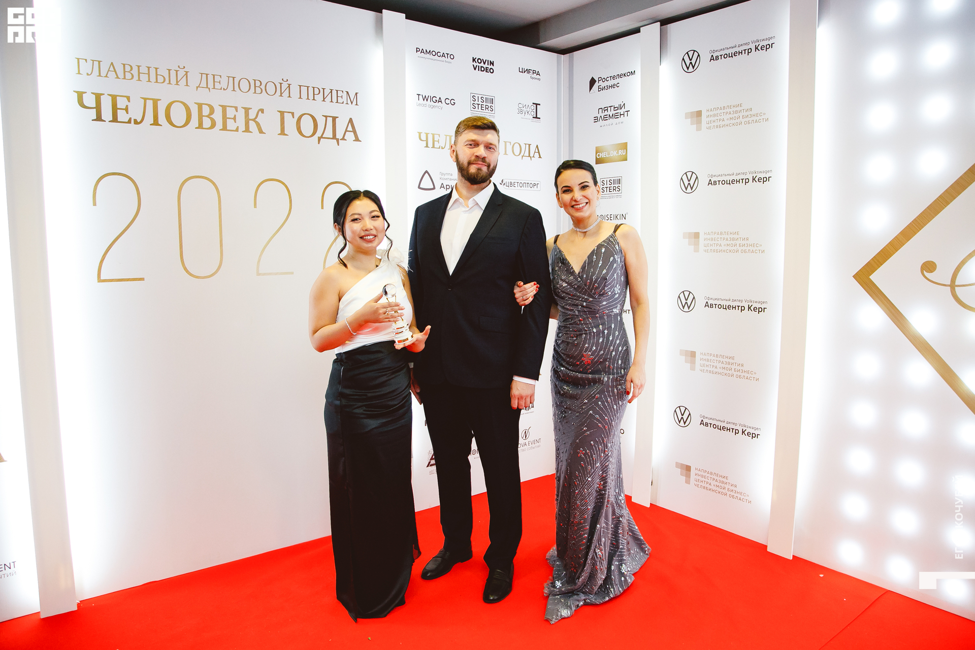 376   120422  230751 .jpg