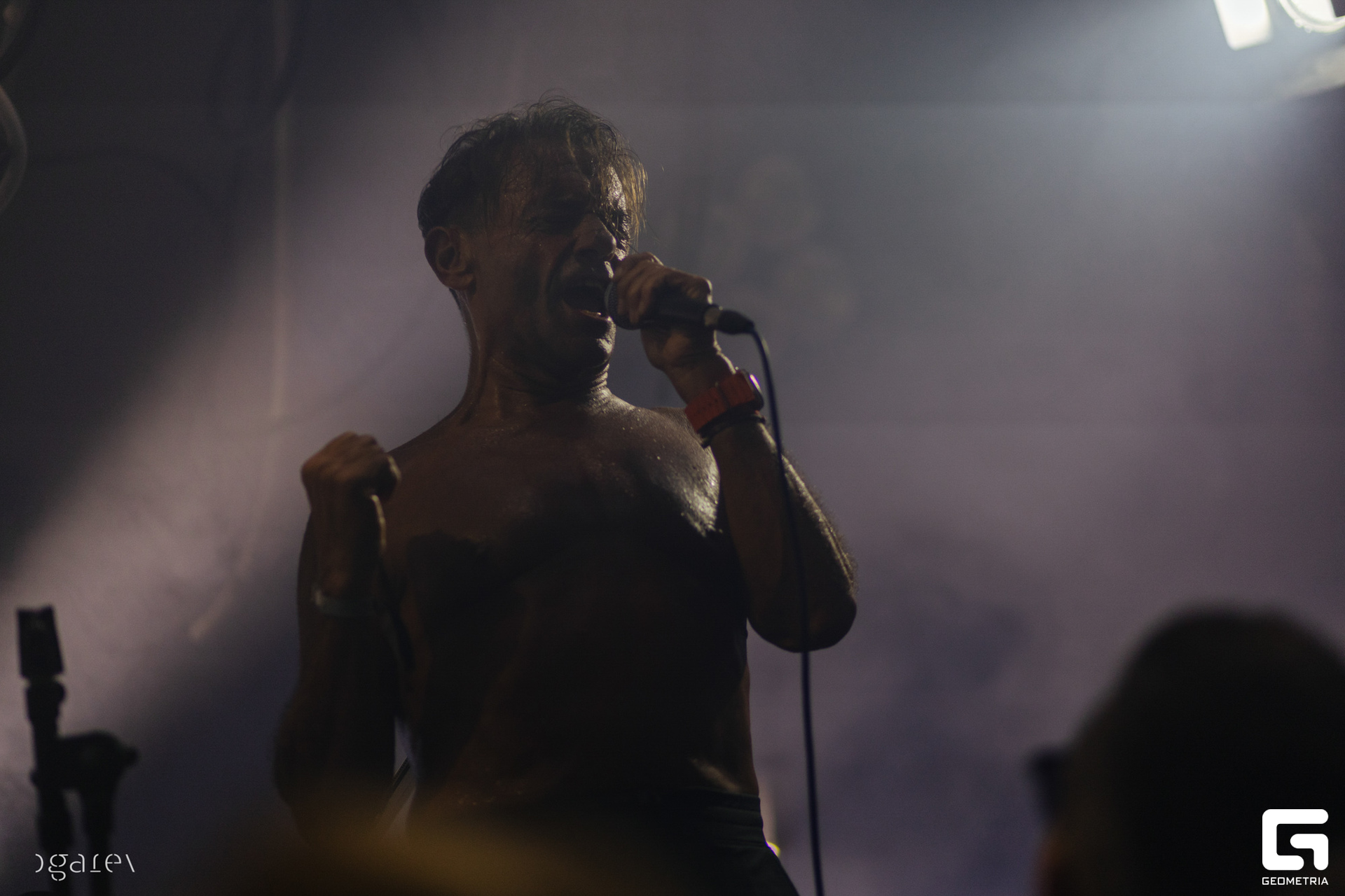 OUTLINE 2024-427-207.jpg