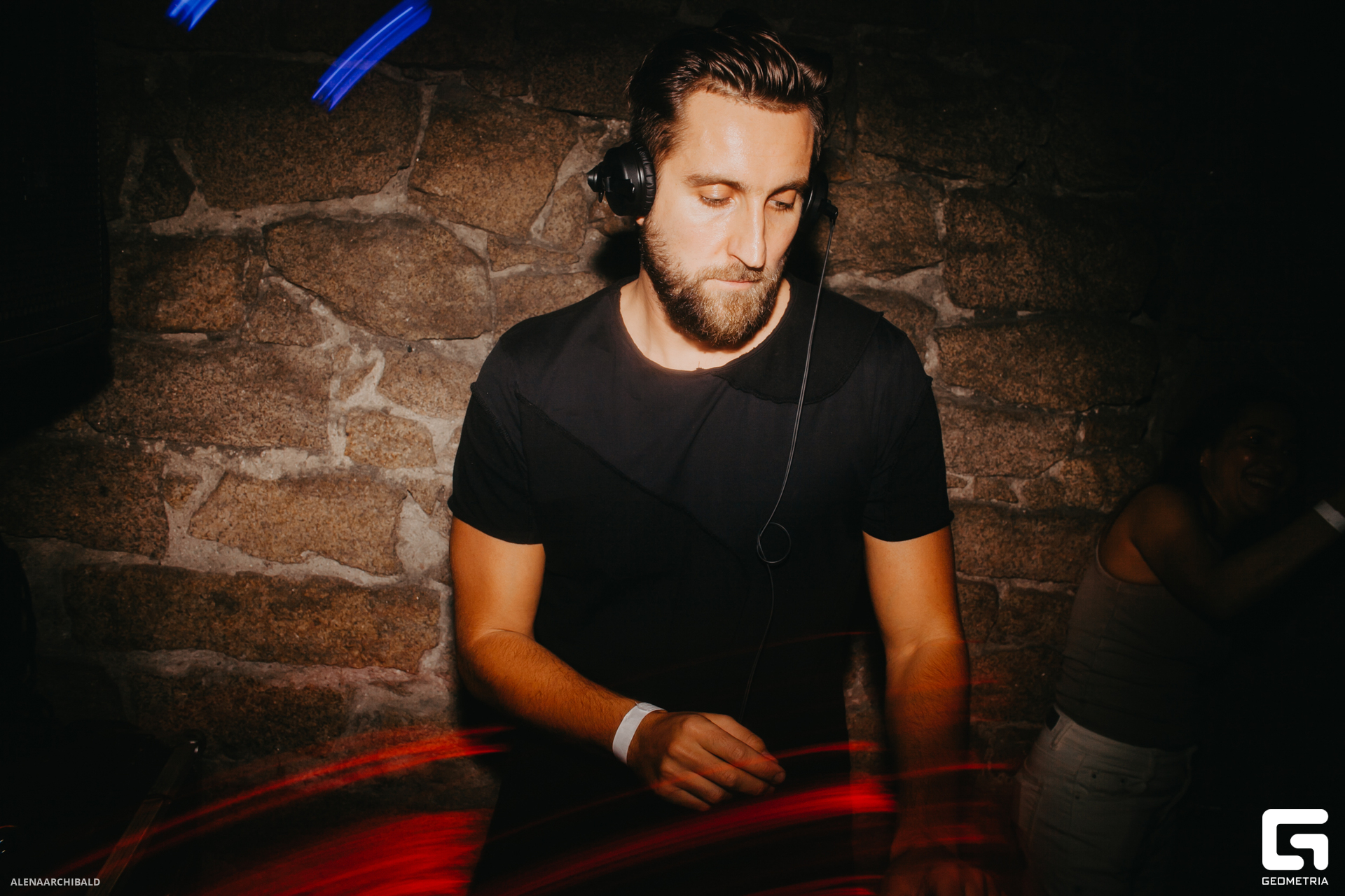 2023-07-15 00-21-46_alenaarchibald103.JPG