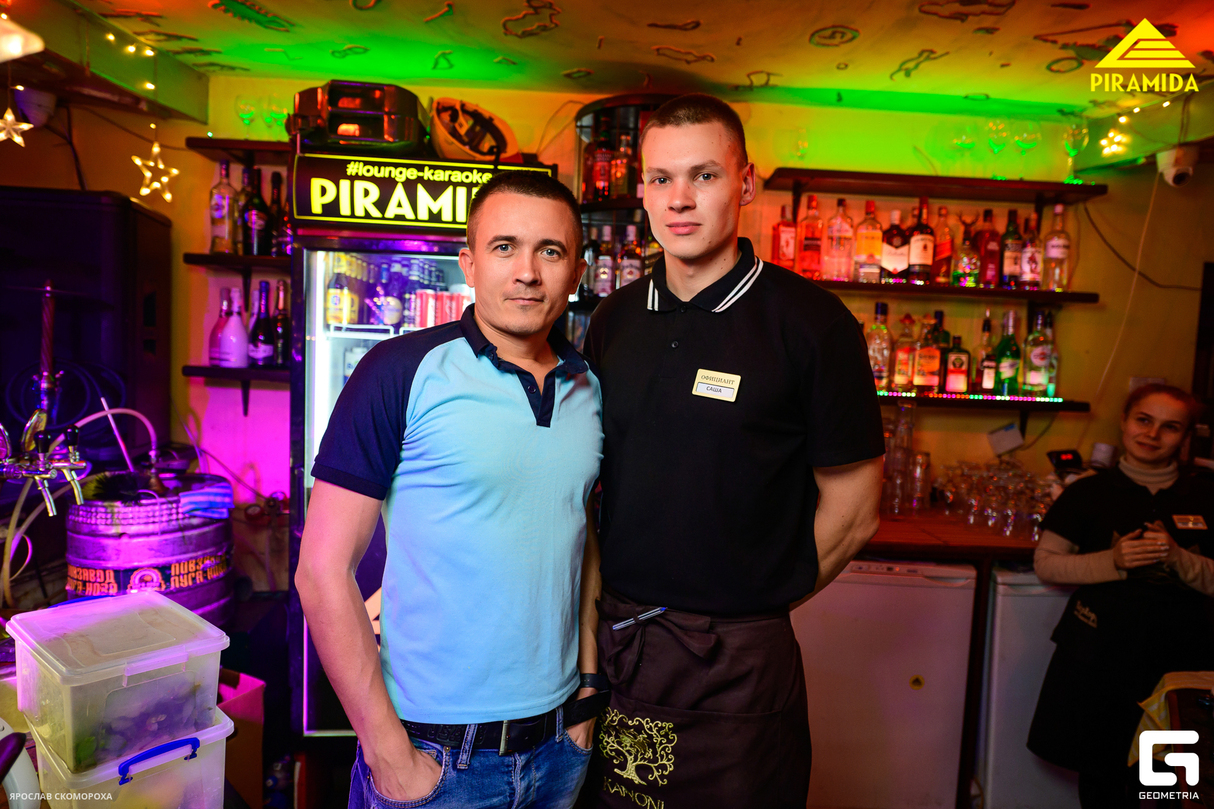 Суббота в кафе "Пирамида" 22