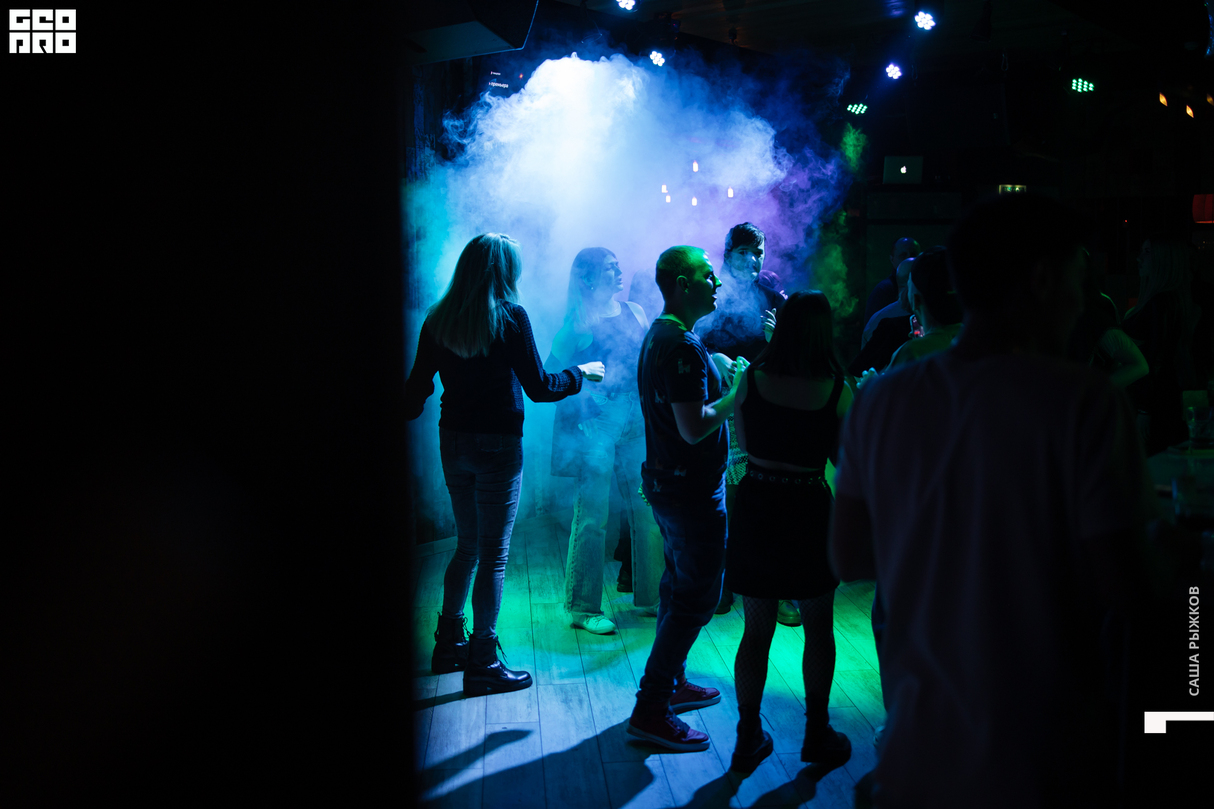 Friday party 7