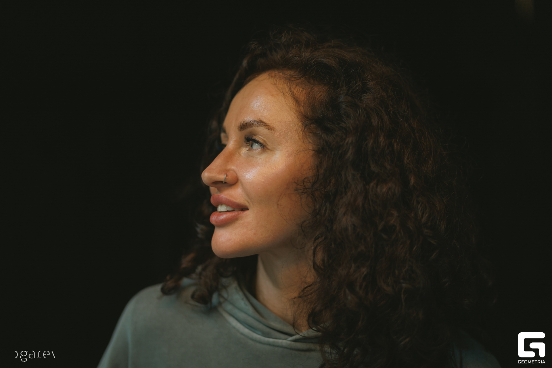 OUTLINE 2024-427-288.jpg