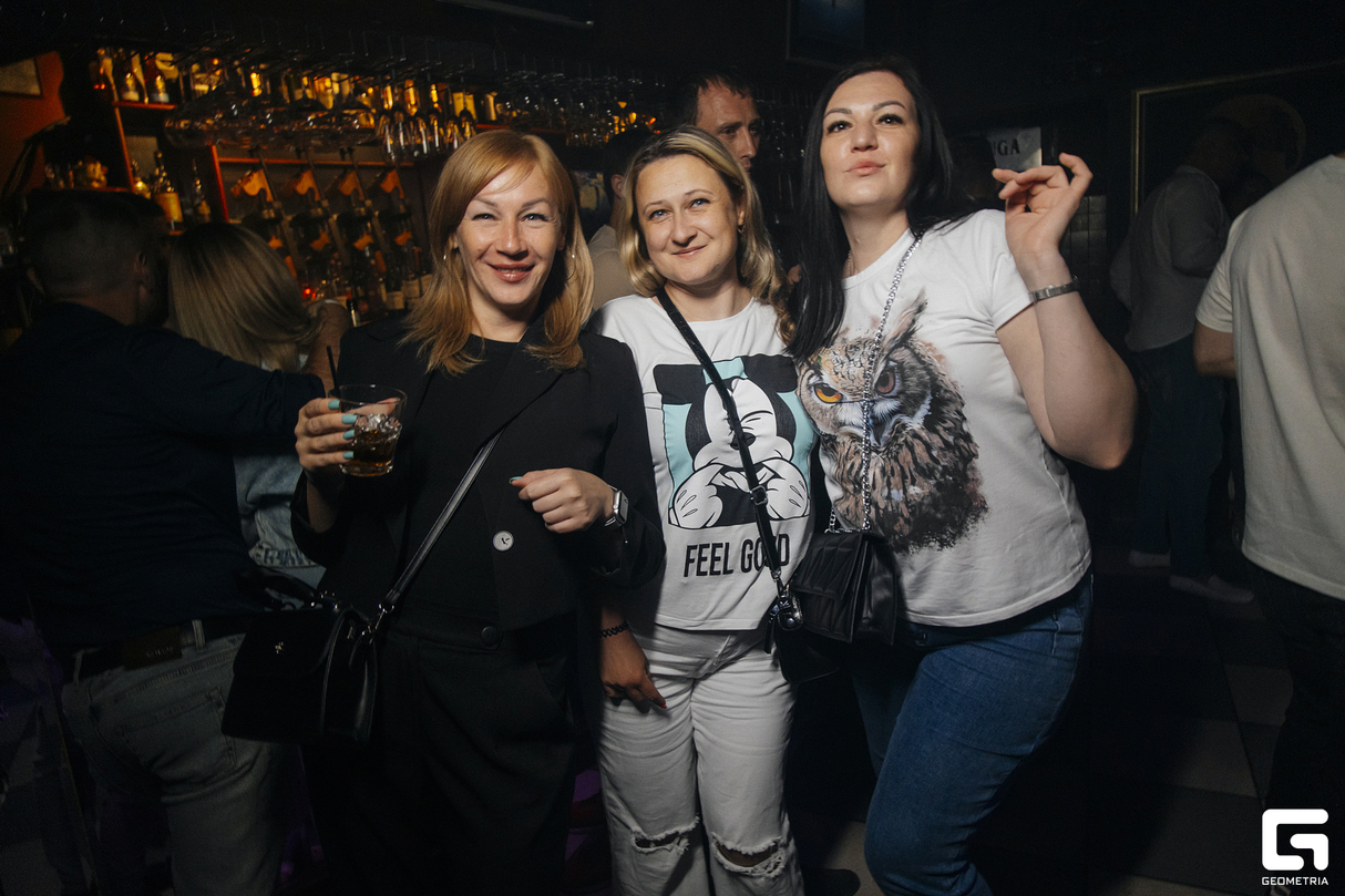 Saturday party 16