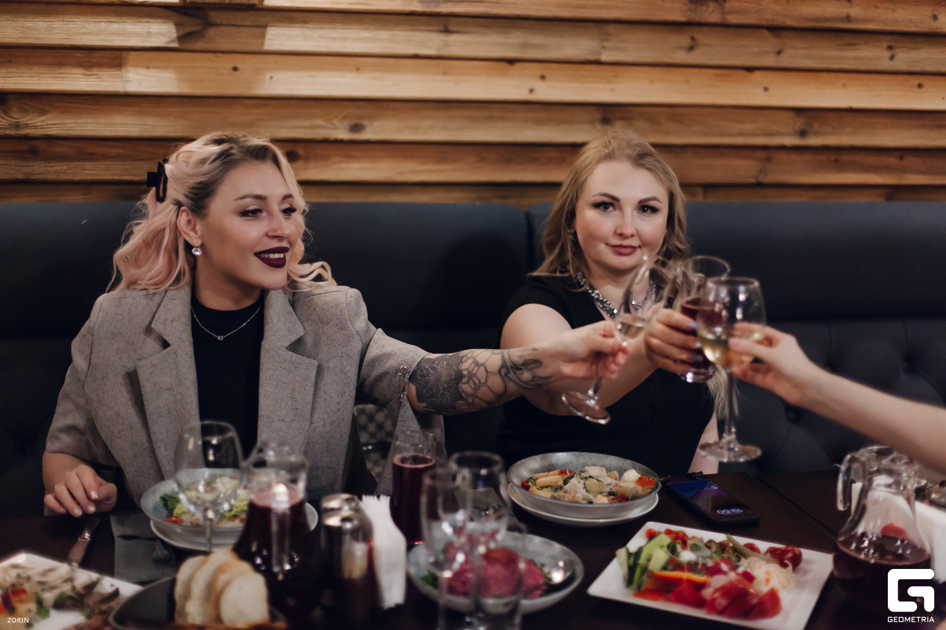 021-19-45-07-18-12-24- Zorin.jpg