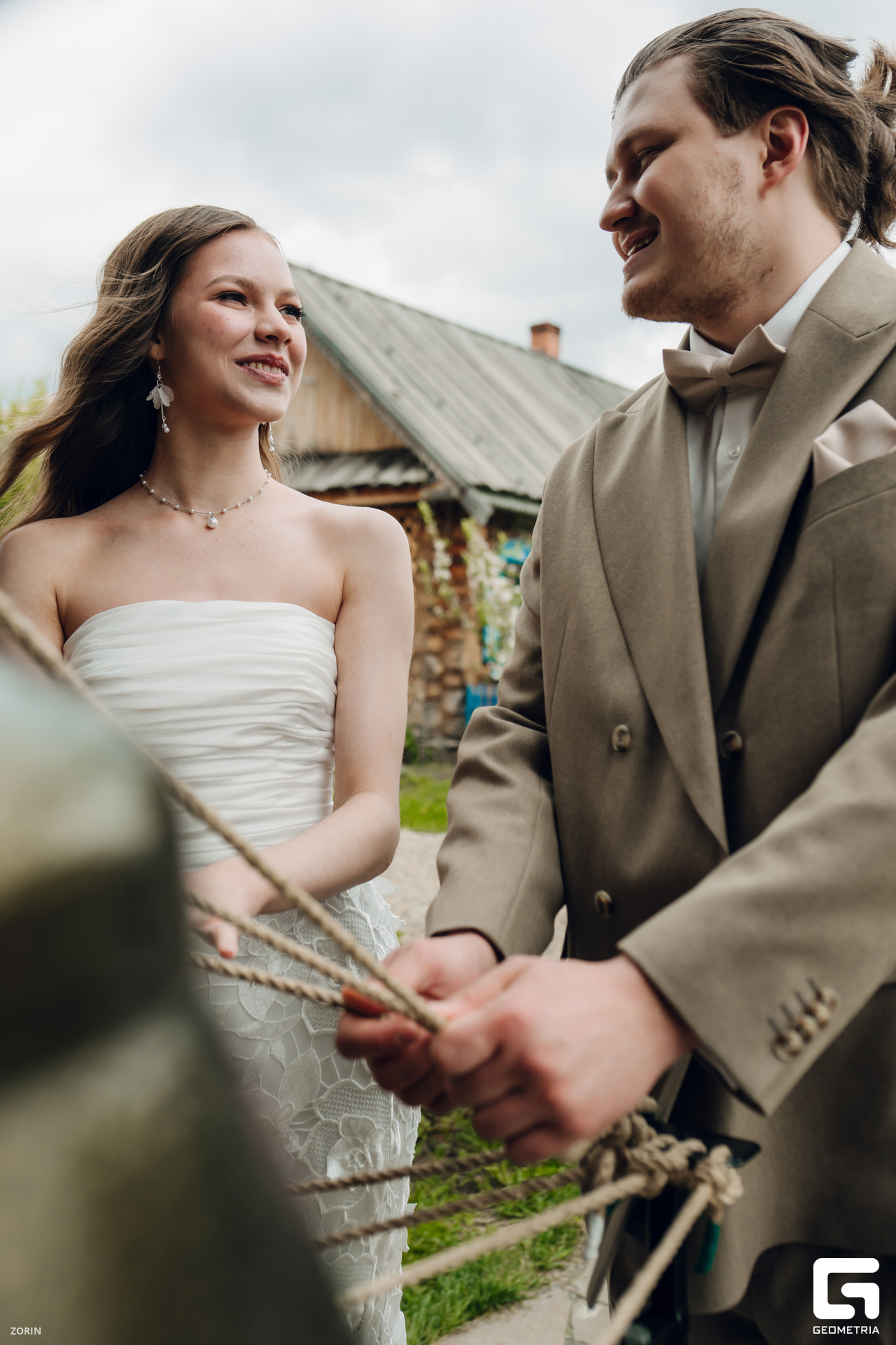 069-17-12-43-20-05-25- Zorin.jpg