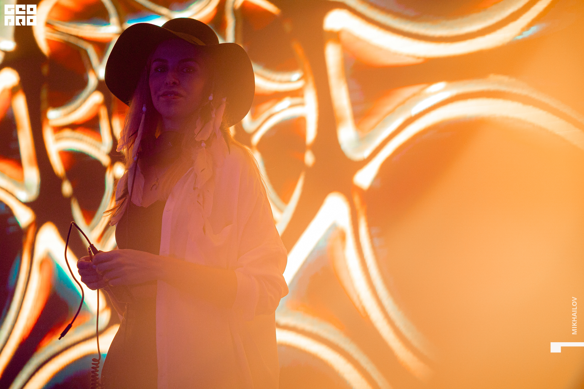 040-11-04-2021-01-12-We are - Mikhailov - 2560.jpg