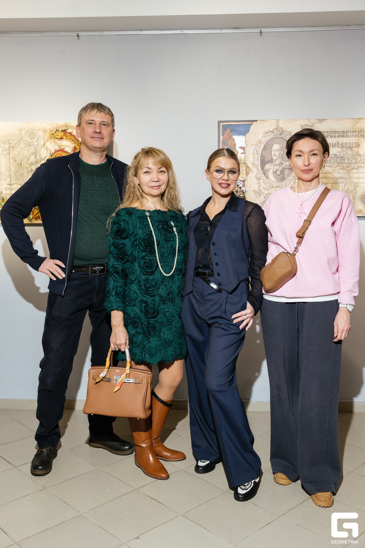 Element (120)_resized.jpg