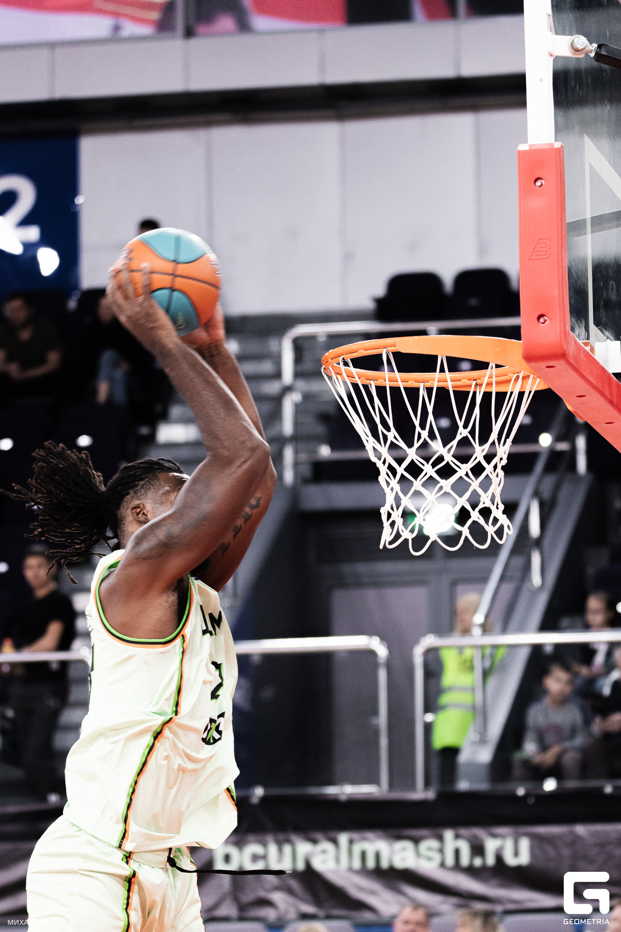 056-20231006-5727-Уралмаш - Михайлов - 2560.jpg