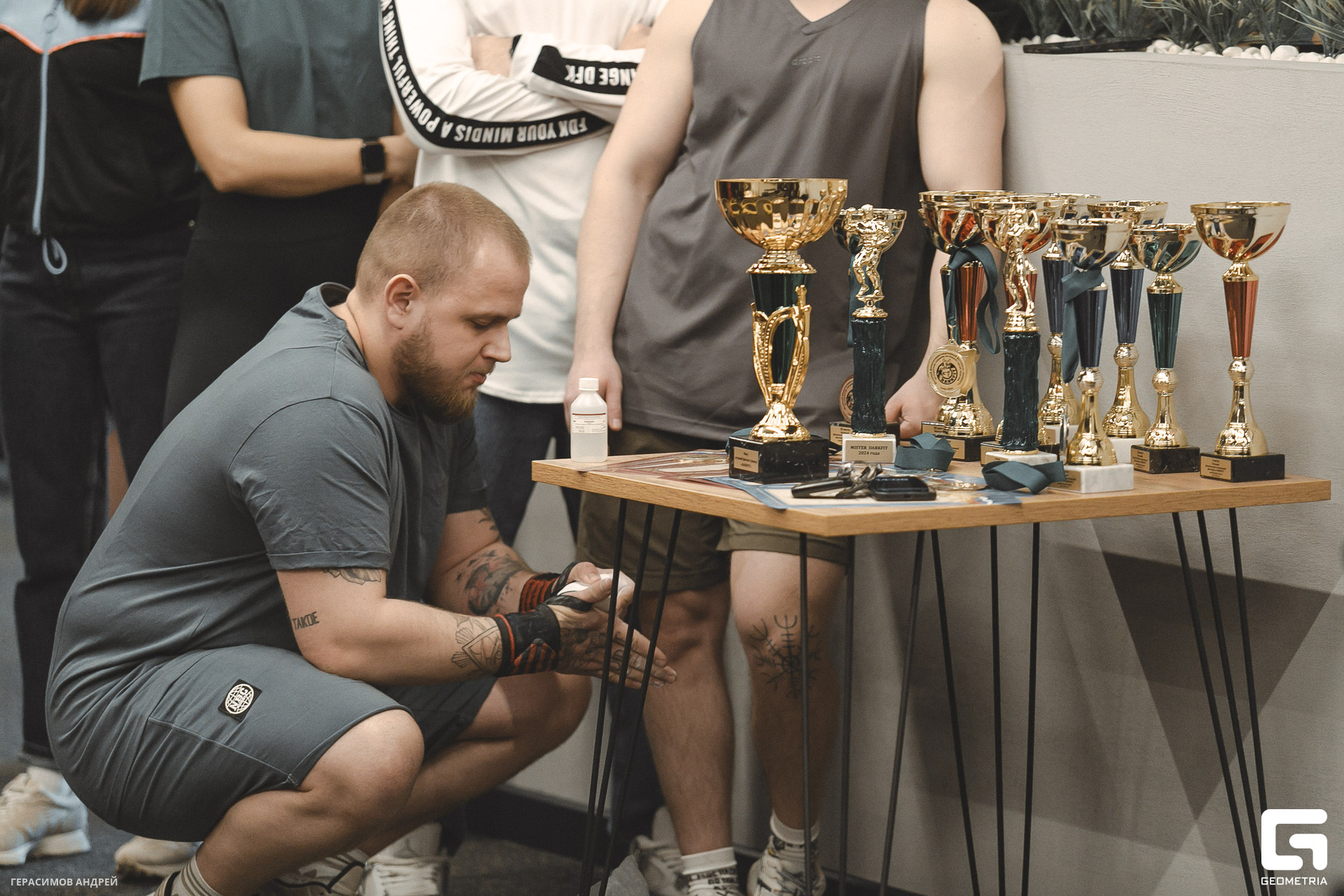 033 Dark Fit 10. 03.jpg