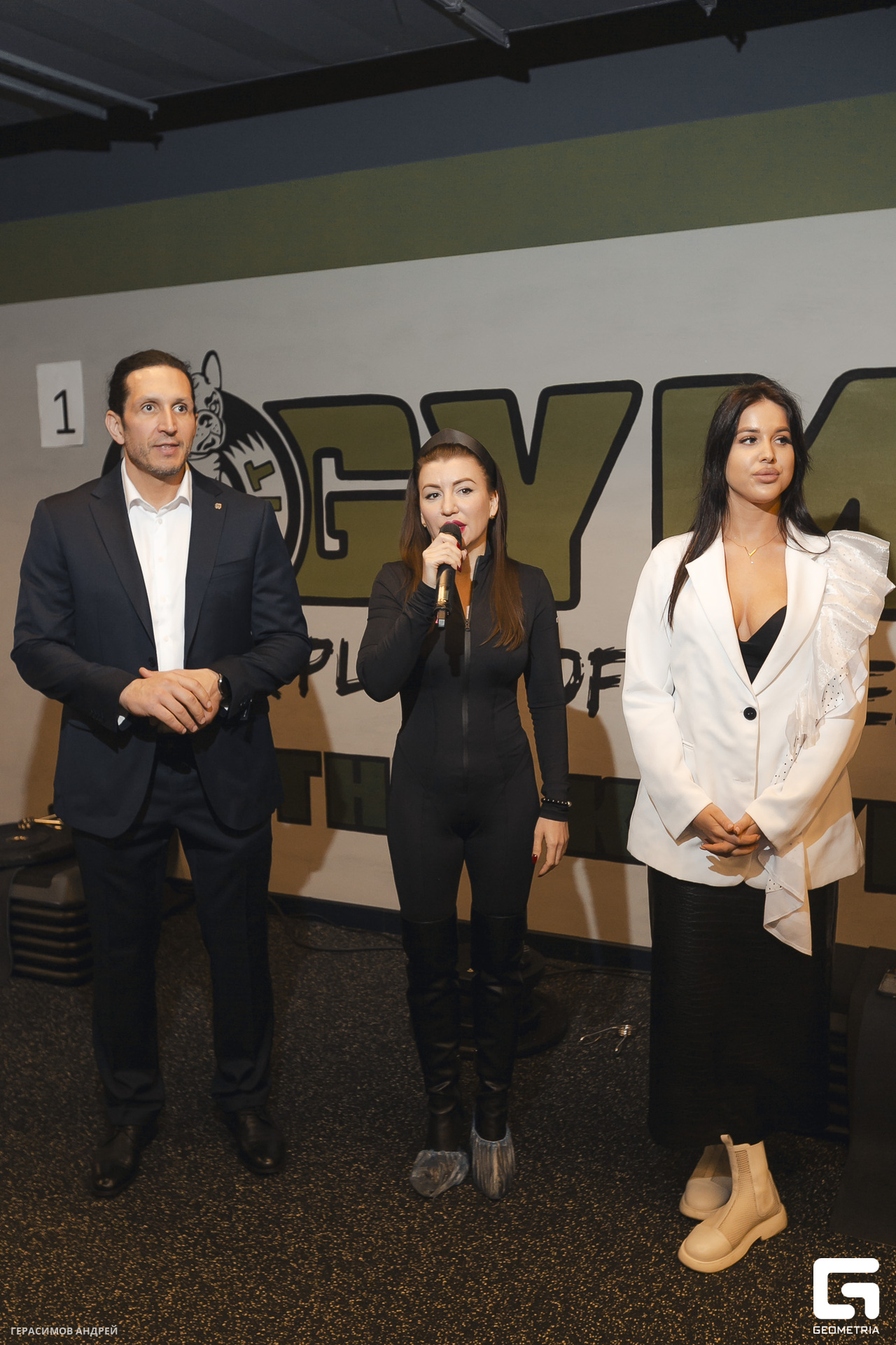 203 Dark Fit 10. 03.jpg