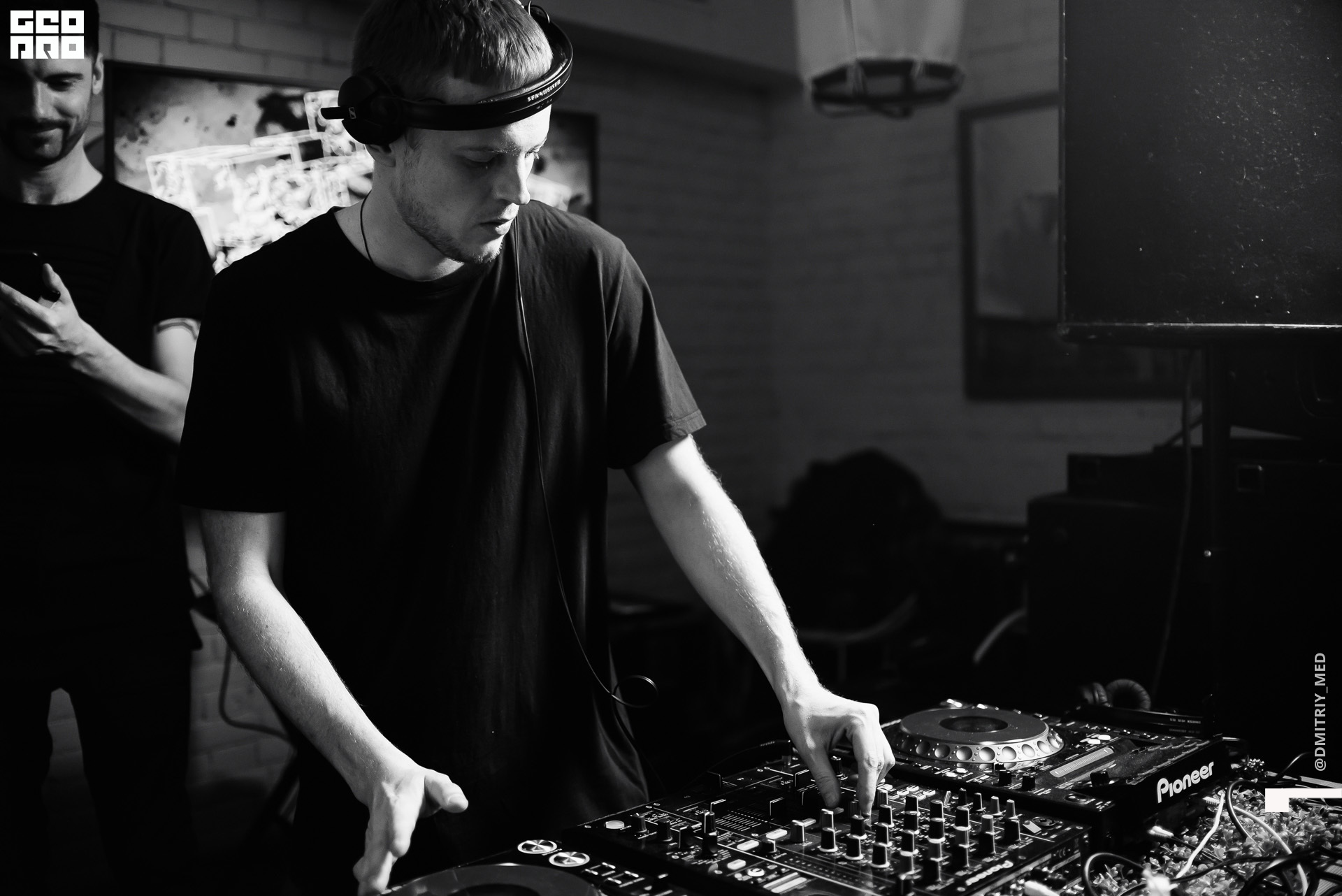 Фотограф @dmitriy_med  -0059.jpg