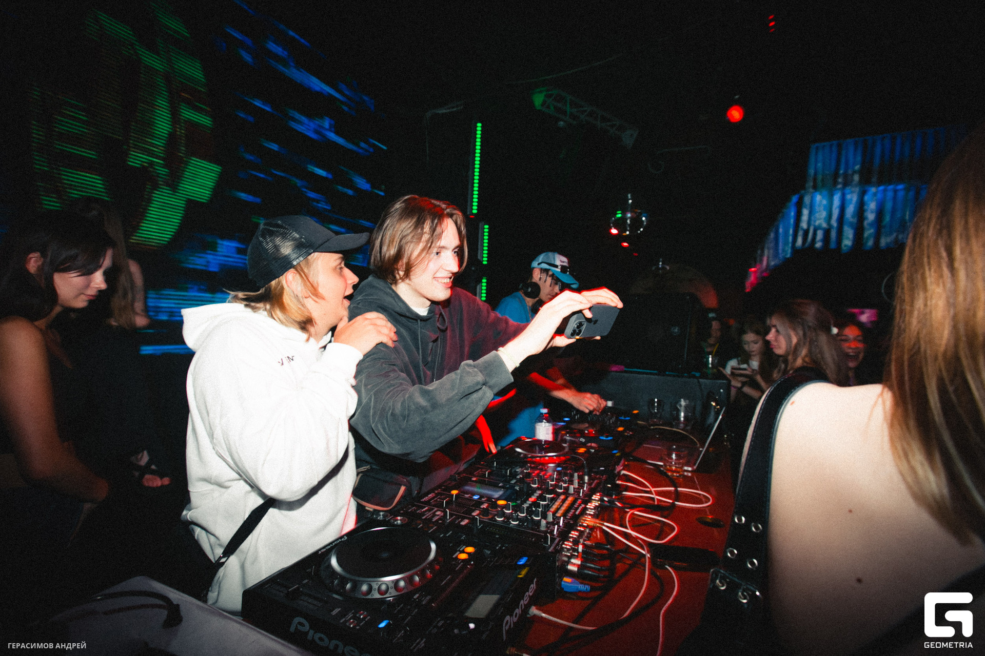 111 Repeat 26.08.jpg