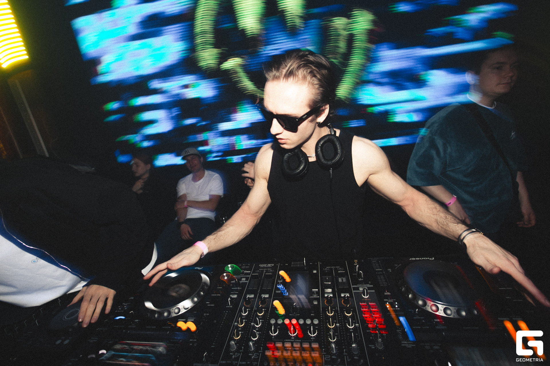 043 Repeat 10. 02.jpg