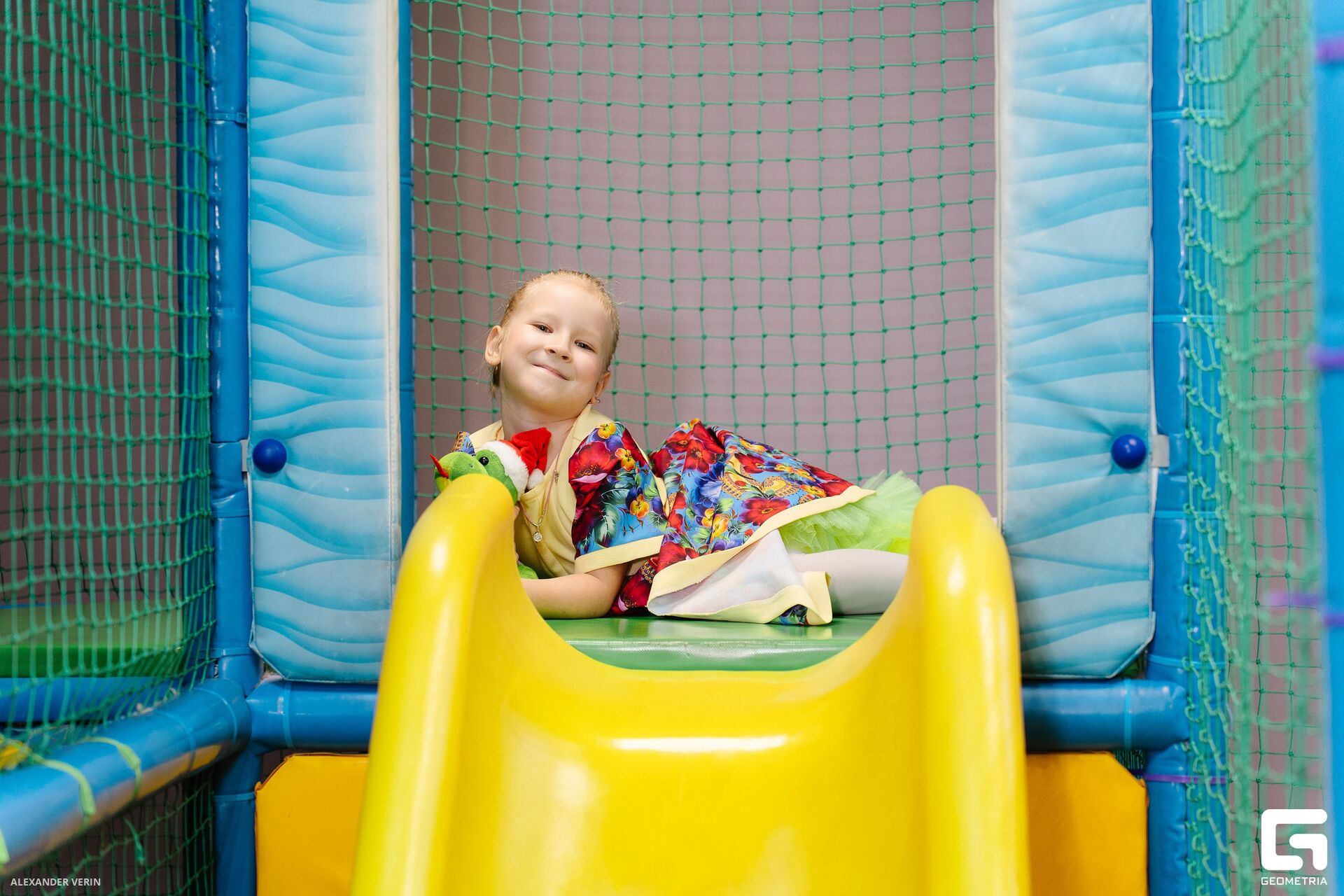 20241231 гранат 0200 AV102093.jpg