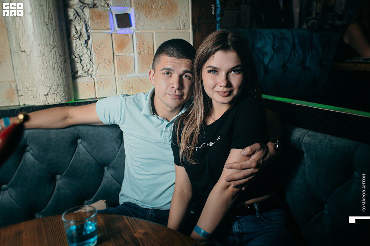 КАРАОКЕ-БАР "7 ПЯТНИЦ" 18