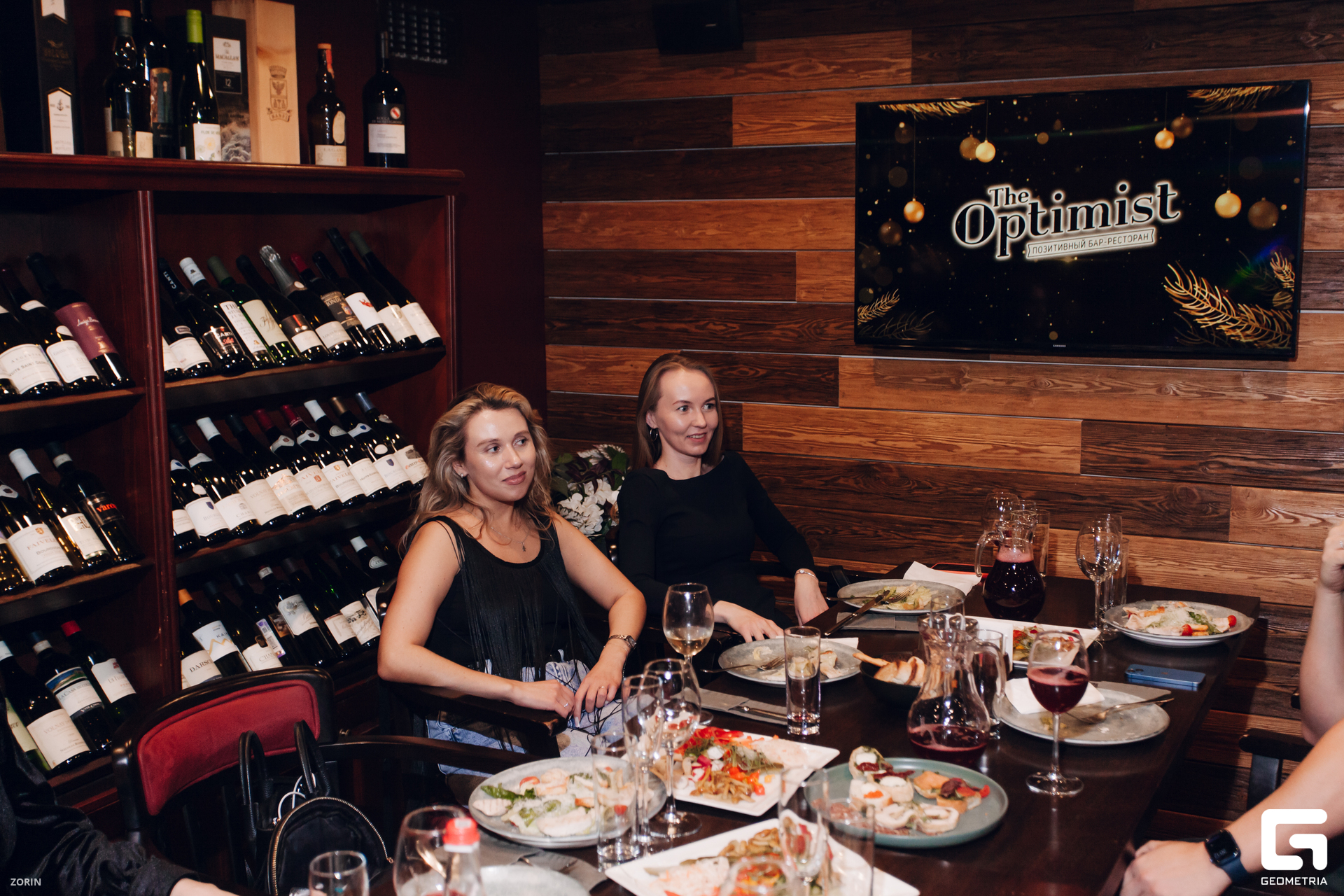 053-20-07-07-19-12-24- Zorin.jpg