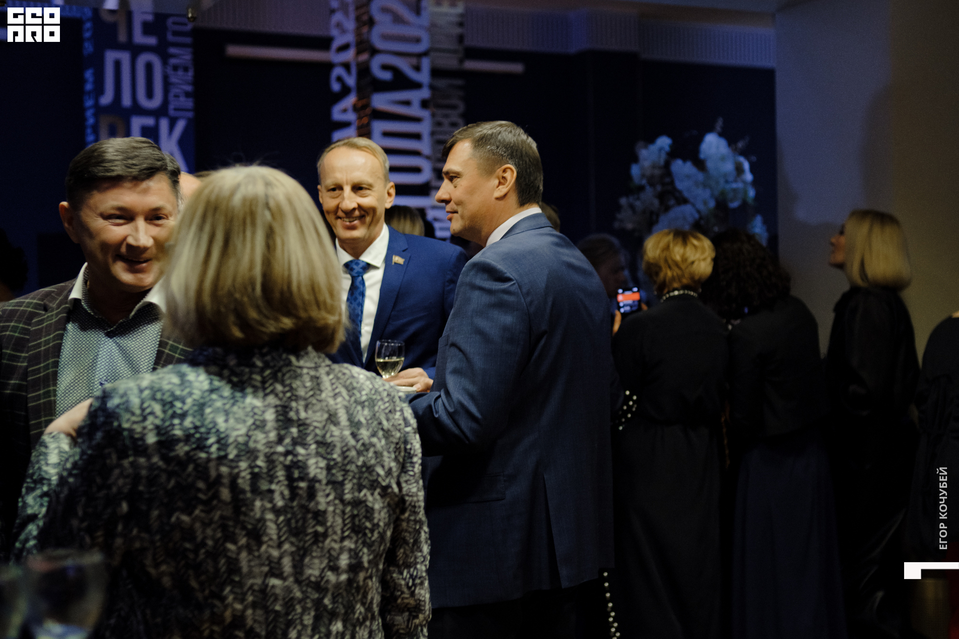 100   120422  224110 .jpg