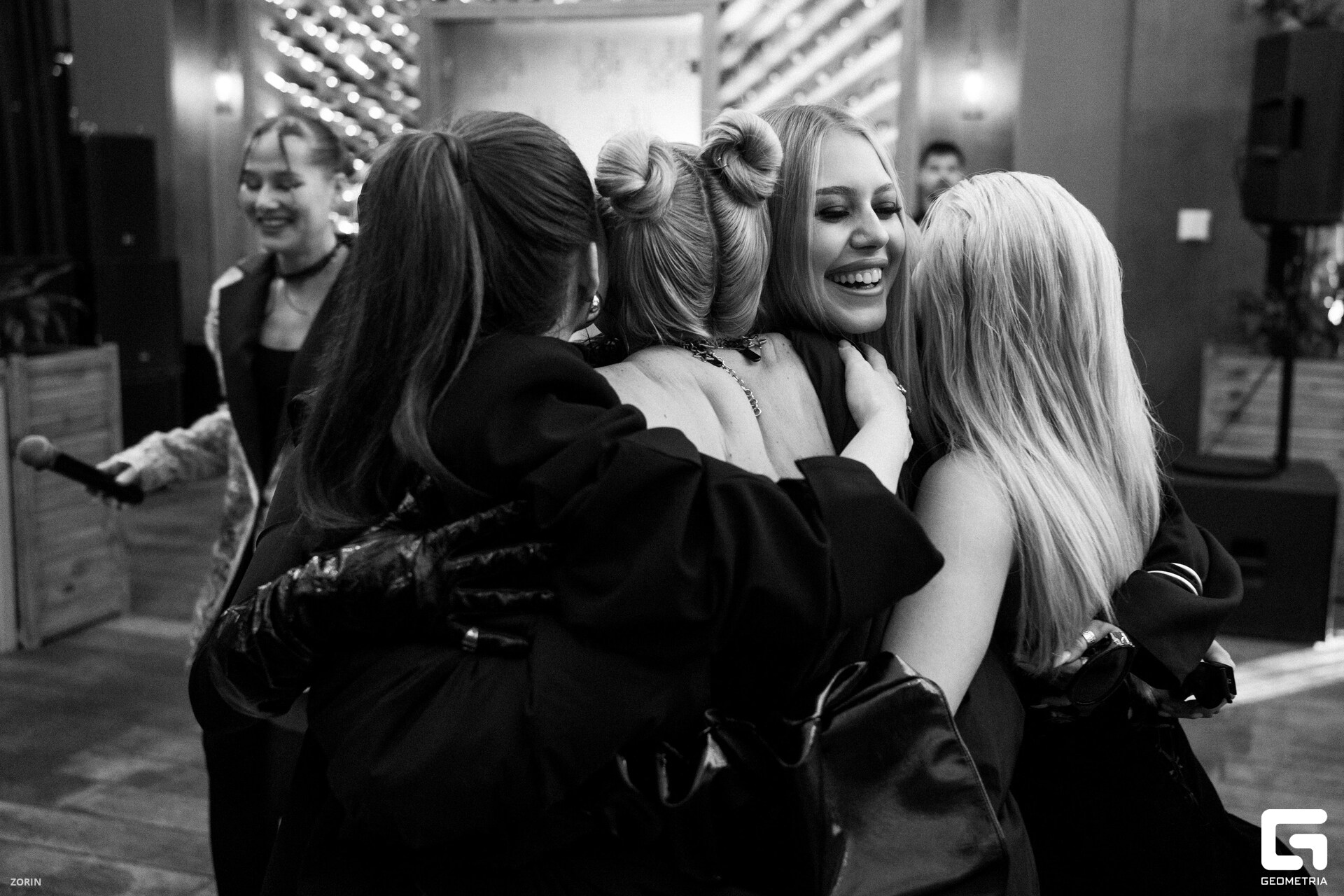 229-20-20-36-25-05-25- Zorin_resized.jpg