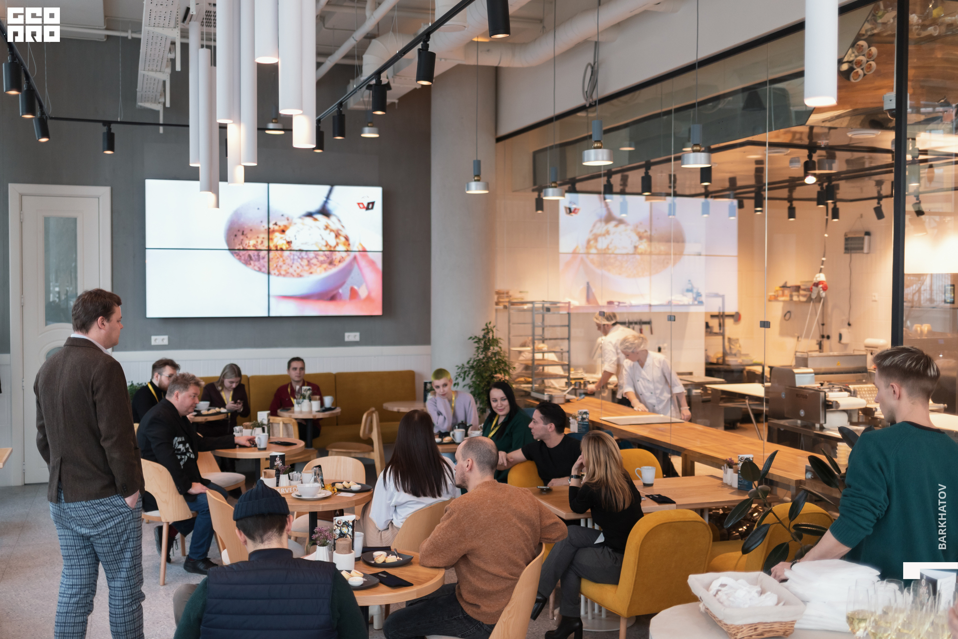 077 (1983) 25.11.22 @mibiyl.jpg