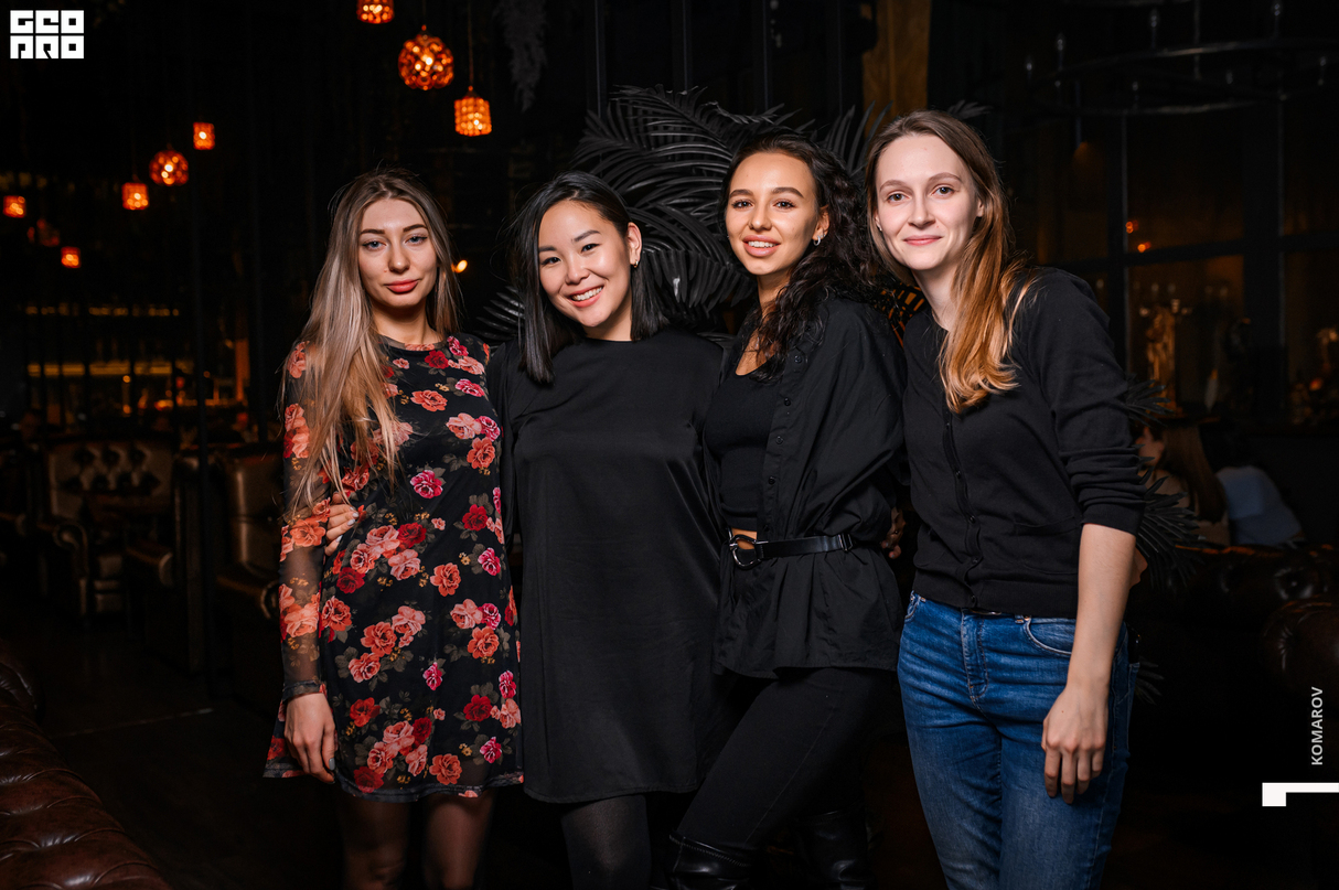 Суббота в SAXARA LOUNGE 9