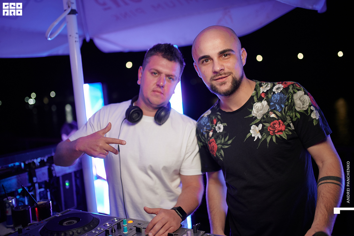 Night pool party 30