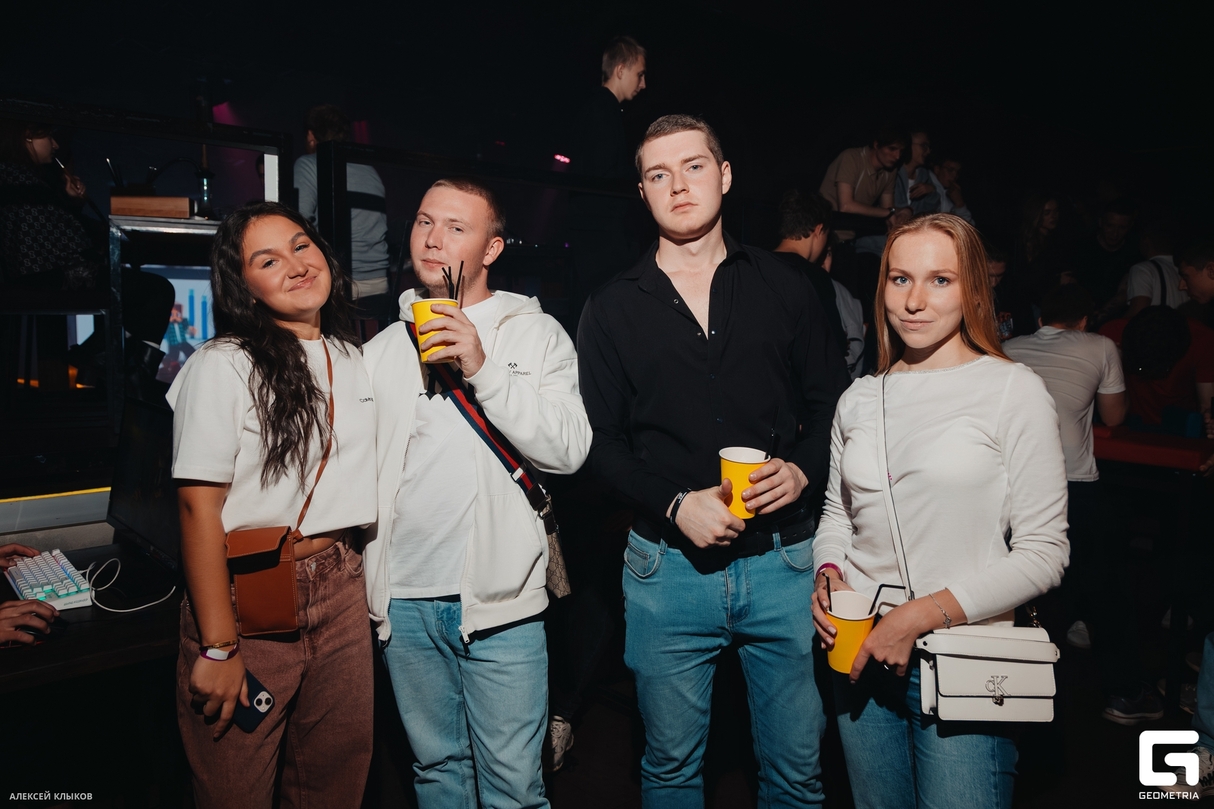 ДЕВИЧНИК 15