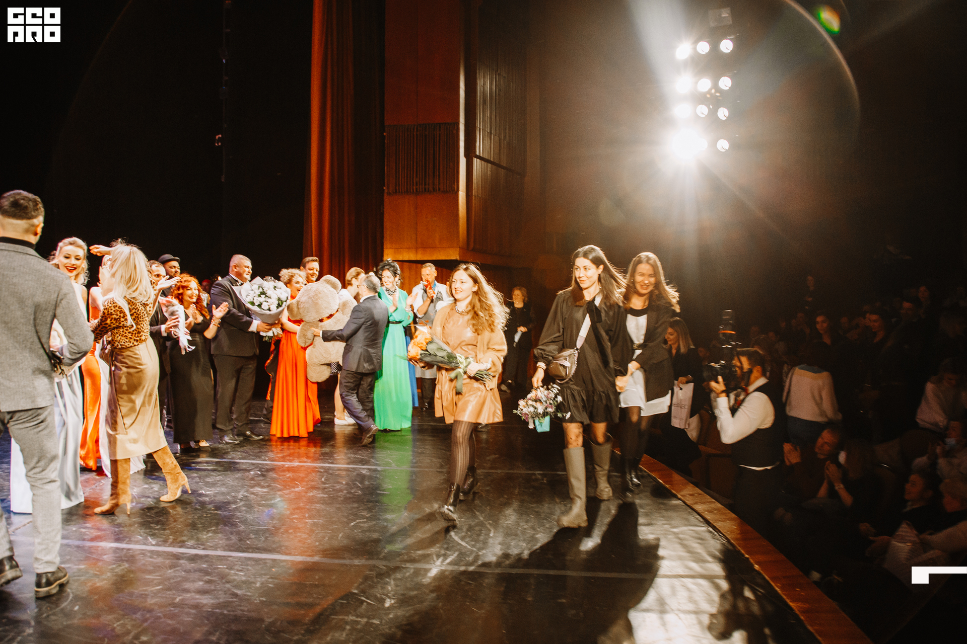 2021-11-23 21-34-21_Швец.jpg