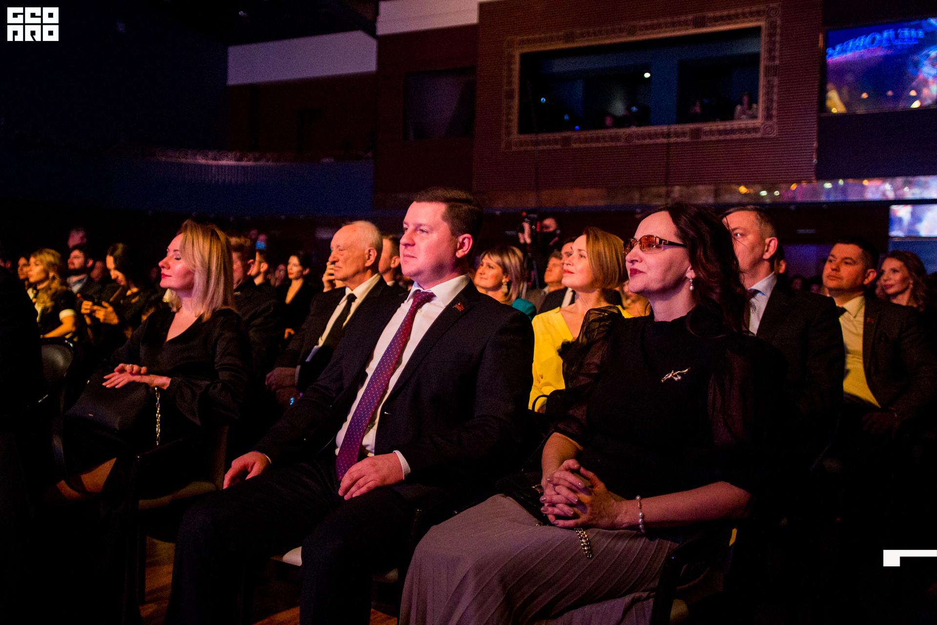 205_21-12-09 ISAEVA KASHIN SHVETS.jpg