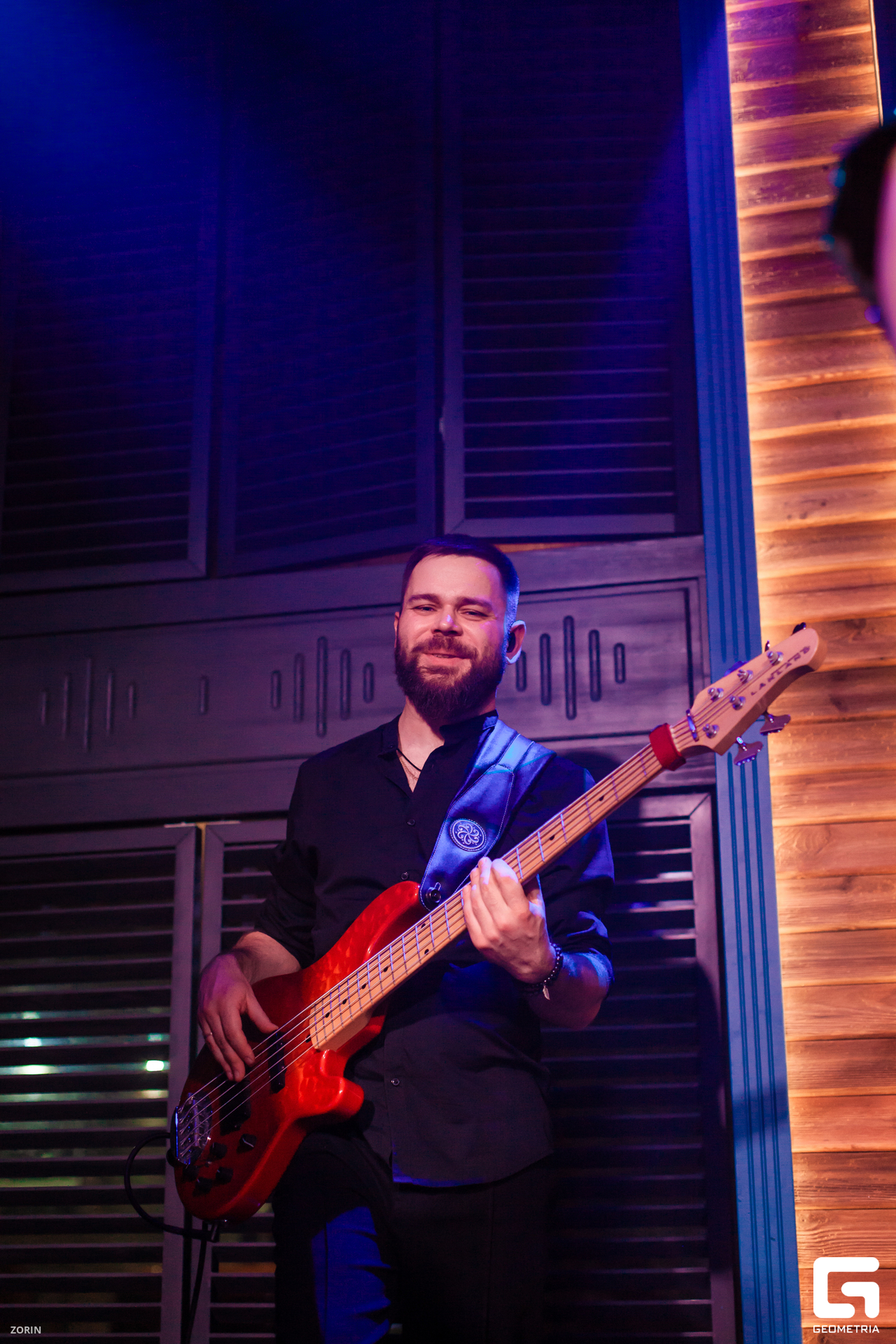 082-23-27-08-31-12-24- Zorin.jpg