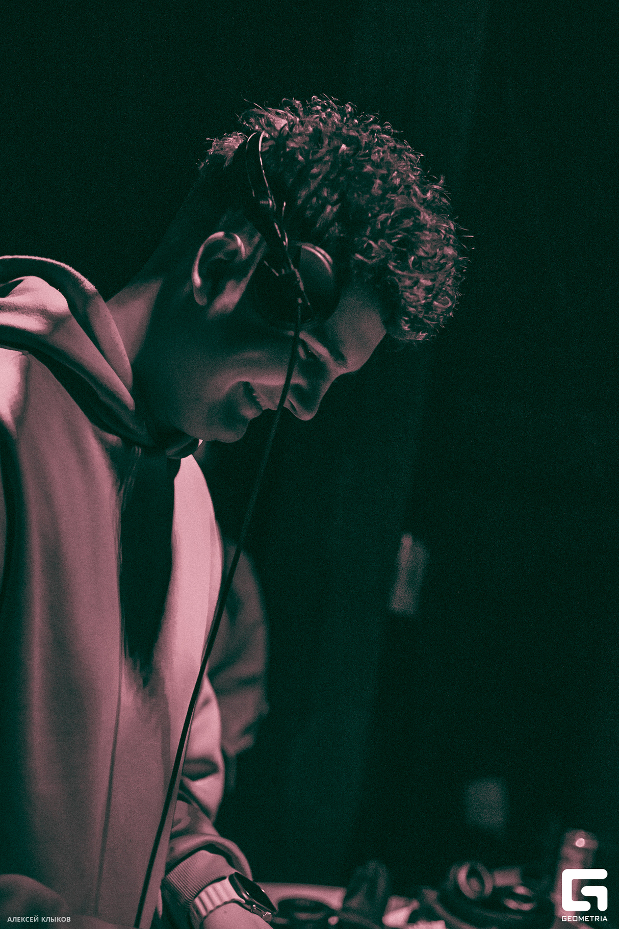 BACKSTAGE 10