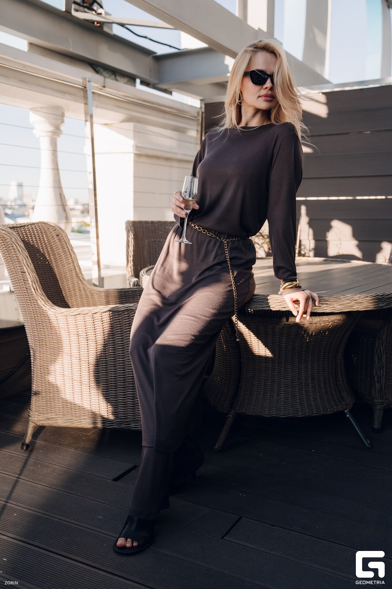 159-19-30-09-25-05-25- Zorin_resized.jpg