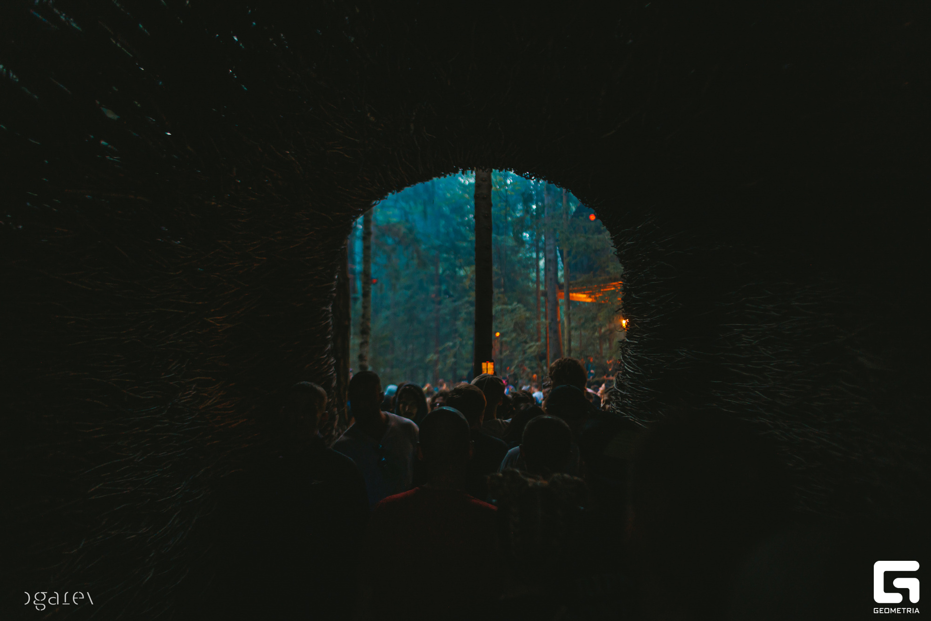 OUTLINE 2024-427-276.jpg