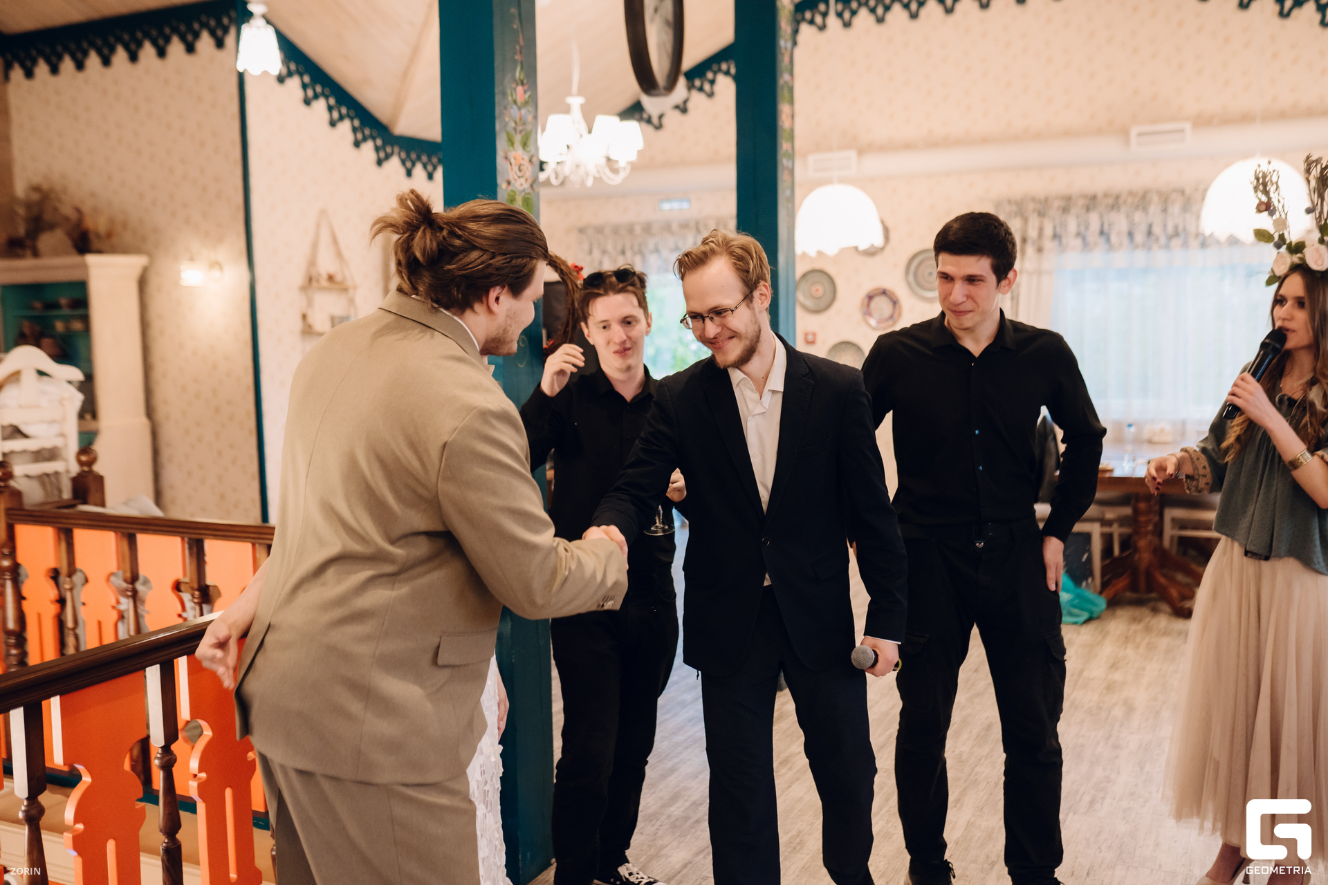 091-17-33-21-20-05-25- Zorin.jpg