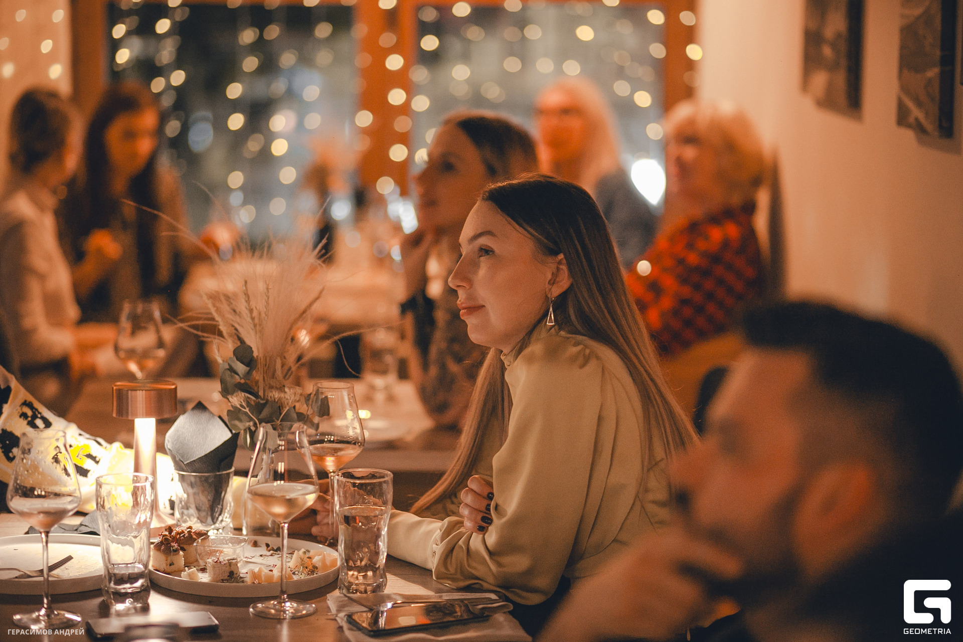 075  Wine station 16.11.jpg