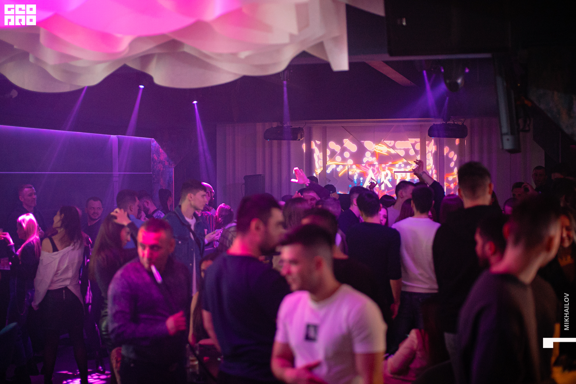 049-11-04-2021-04-00-Shake - Mikhailov - 2560.jpg