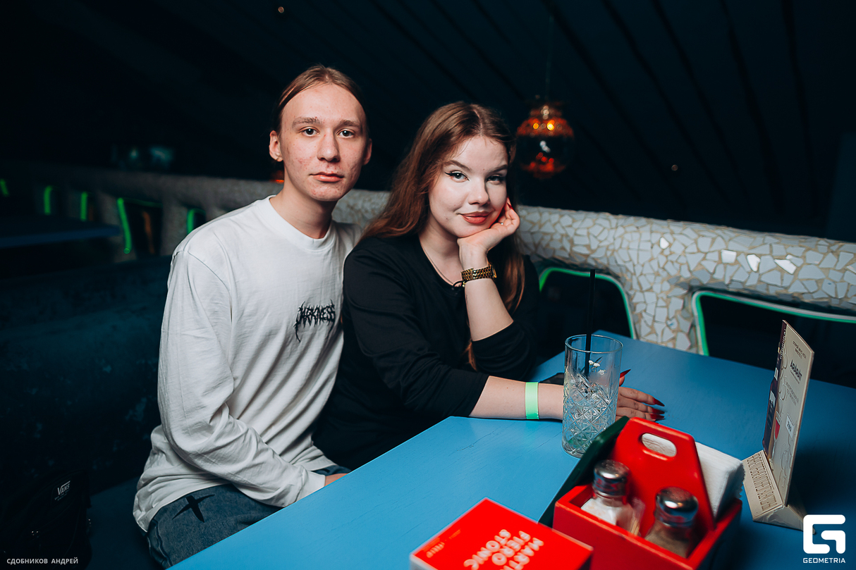 Коктейль бар - суббота 18