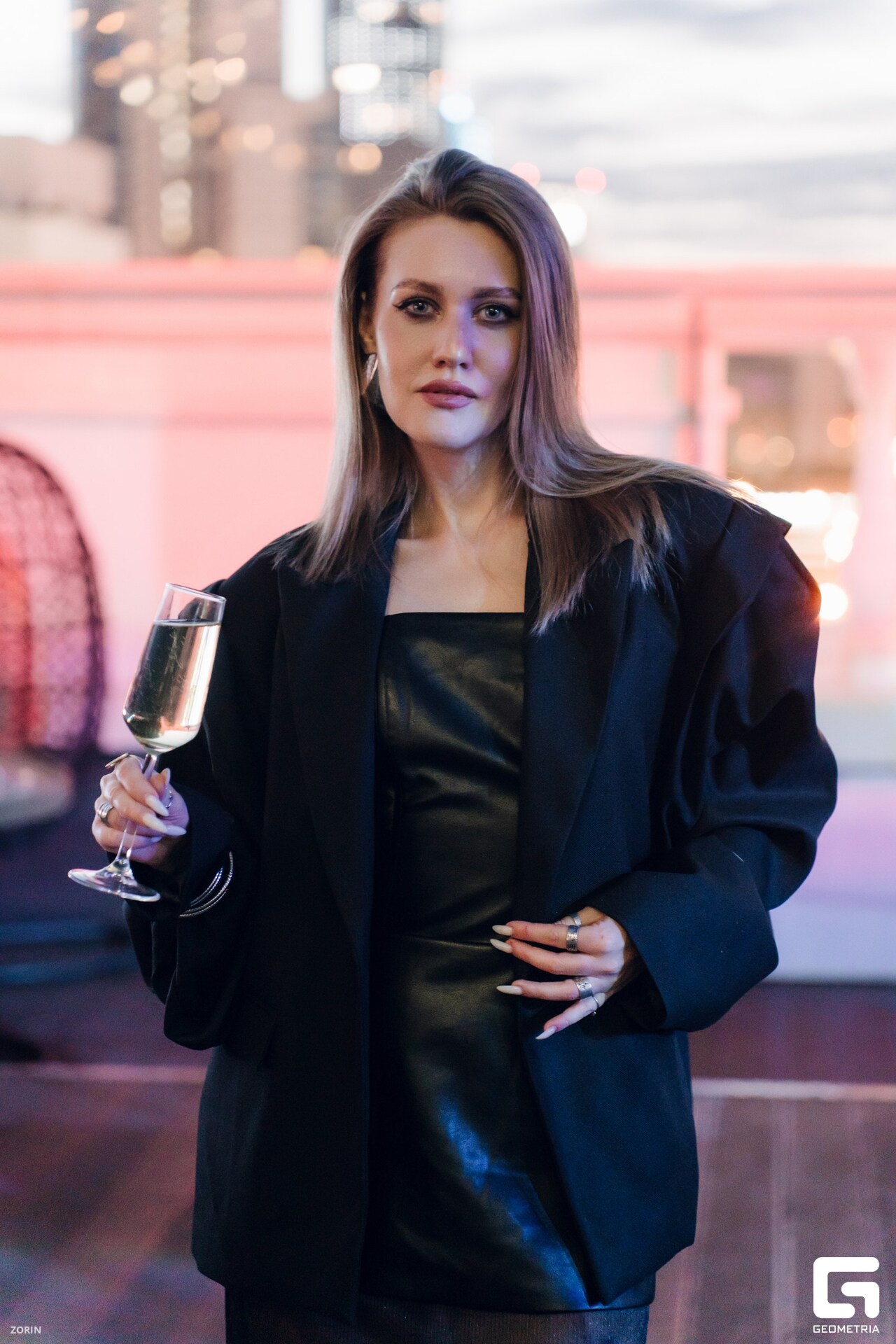 347-22-32-40-25-05-25- Zorin_resized.jpg