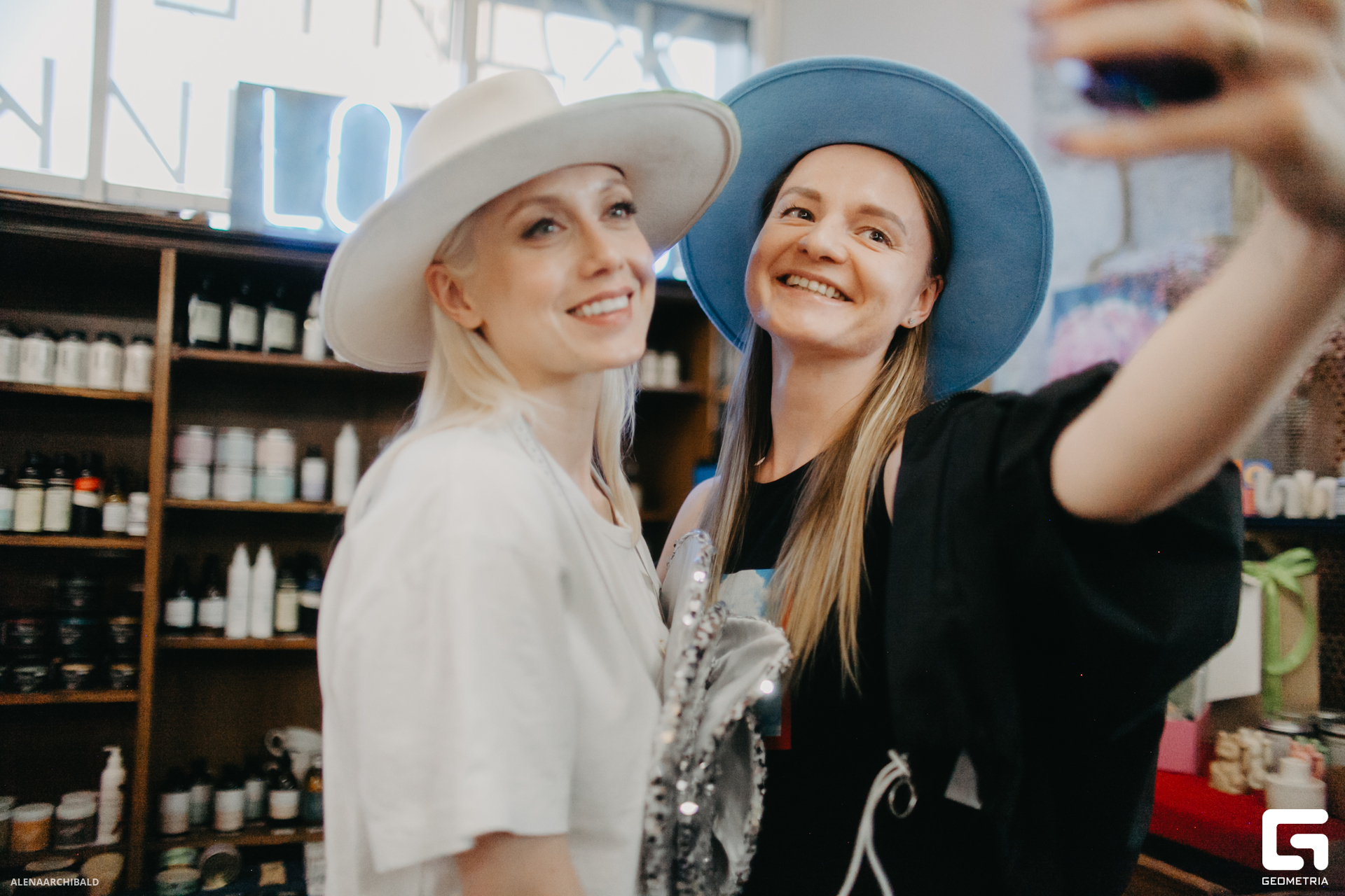 2023-04-27 18-46-35_alenaarchibald165.JPG