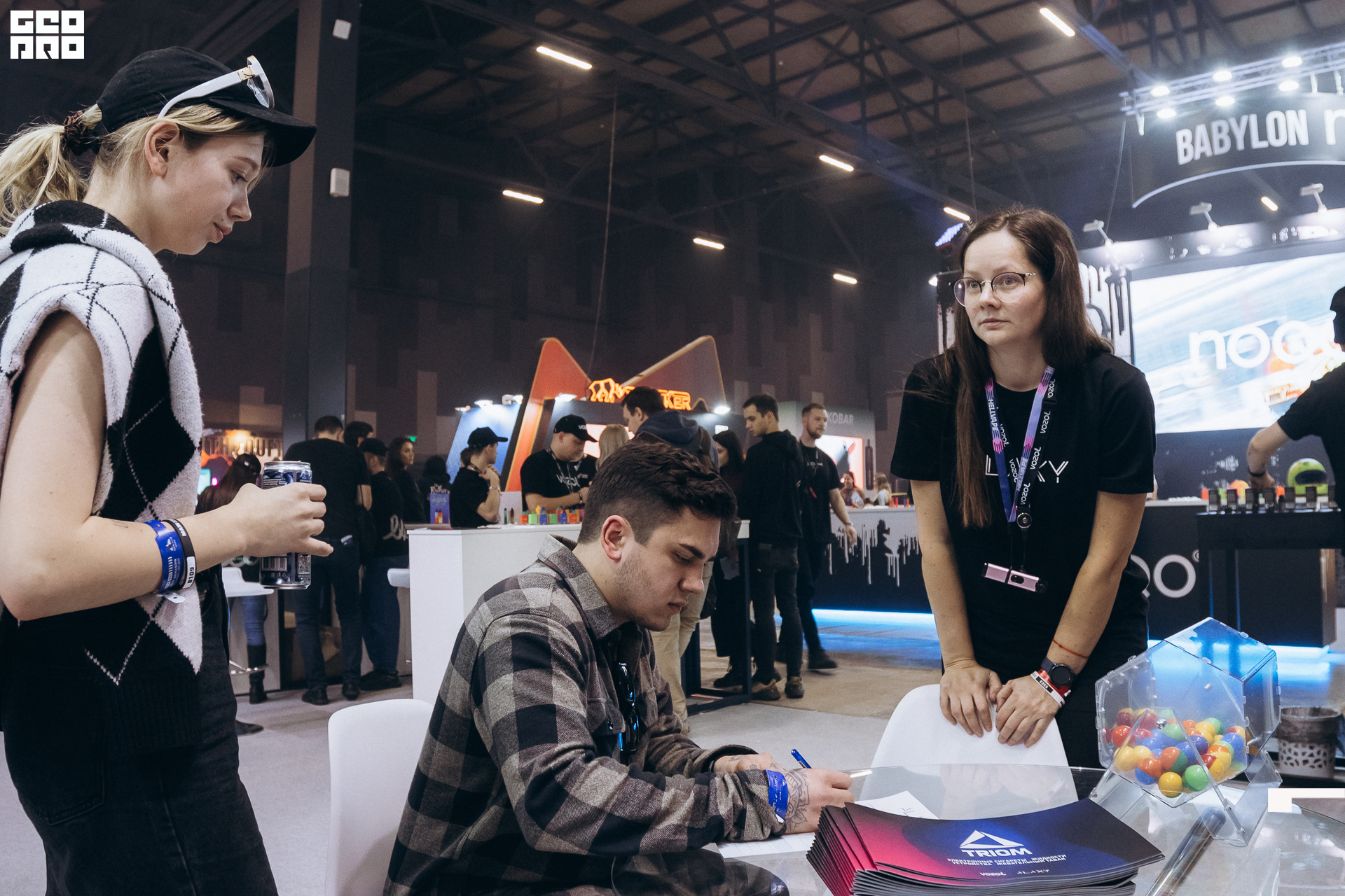 2022-12-11 16-40-55 @markovninart.jpg